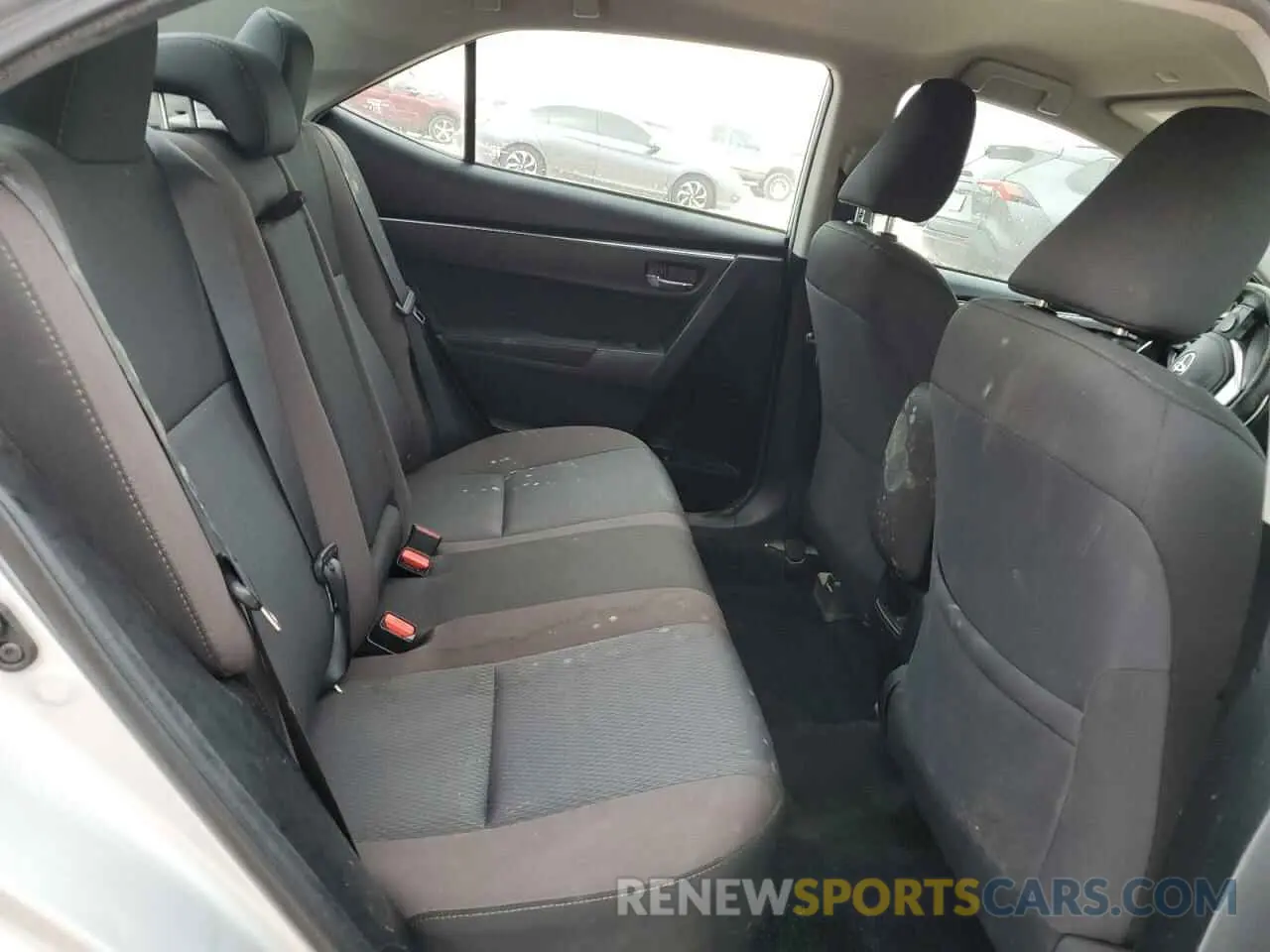 10 fotografías del automóvil dañado 2T1BURHE8KC230444 TOYOTA COROLLA 2019
