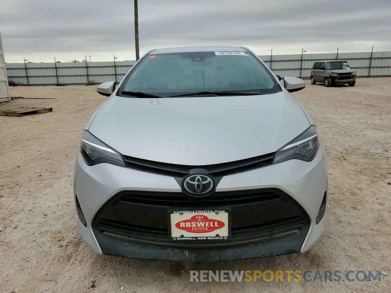 5 fotografías del automóvil dañado 2T1BURHE8KC230444 TOYOTA COROLLA 2019