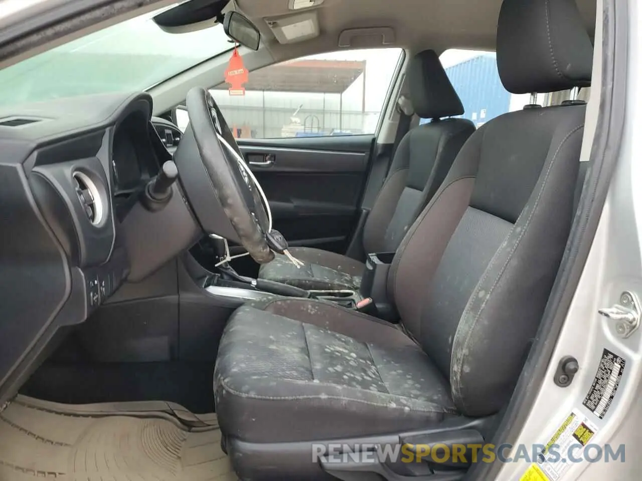 7 fotografías del automóvil dañado 2T1BURHE8KC230444 TOYOTA COROLLA 2019