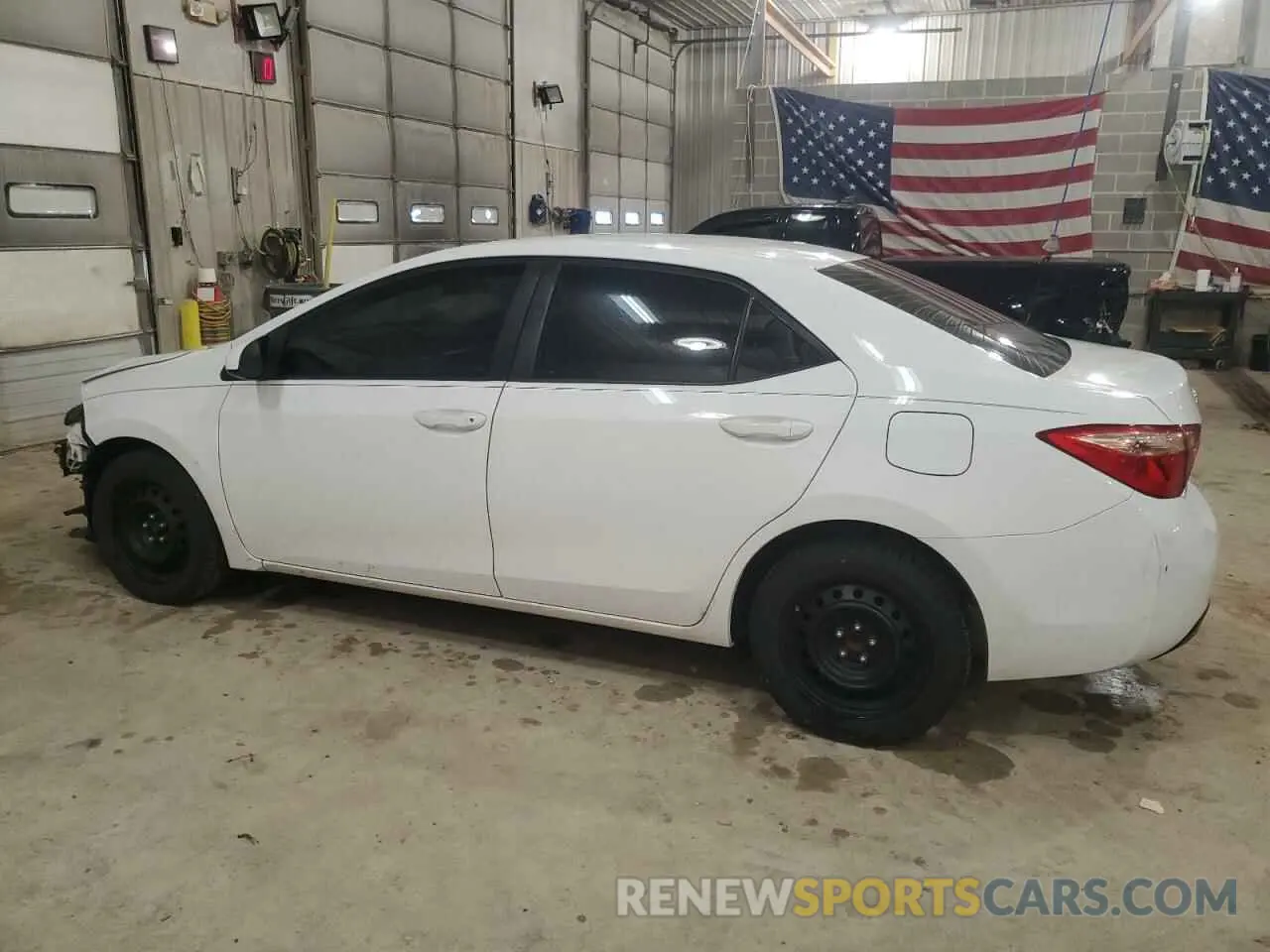2 fotografías del automóvil dañado 2T1BURHE8KC231397 TOYOTA COROLLA 2019