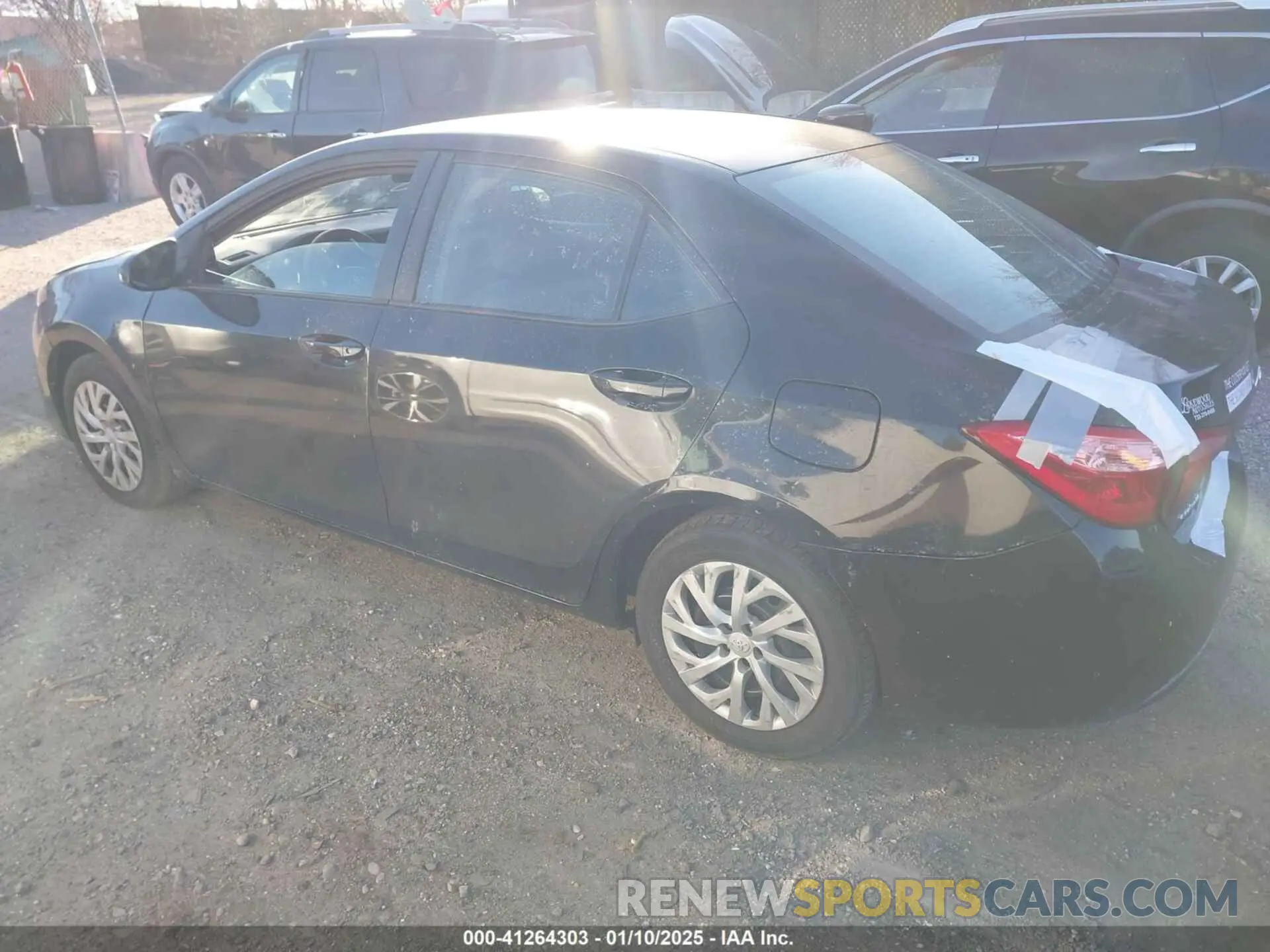 3 fotografías del automóvil dañado 2T1BURHE8KC235126 TOYOTA COROLLA 2019