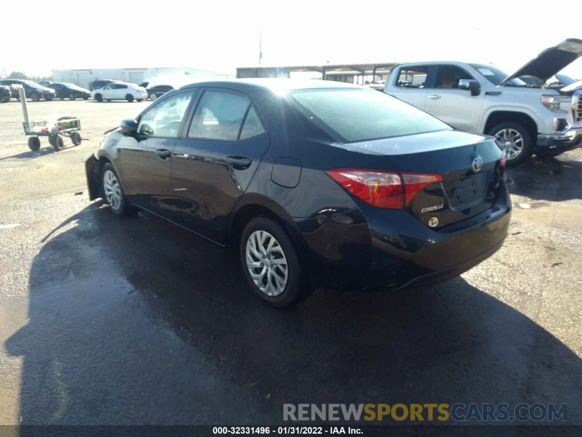3 fotografías del automóvil dañado 2T1BURHE8KC236602 TOYOTA COROLLA 2019
