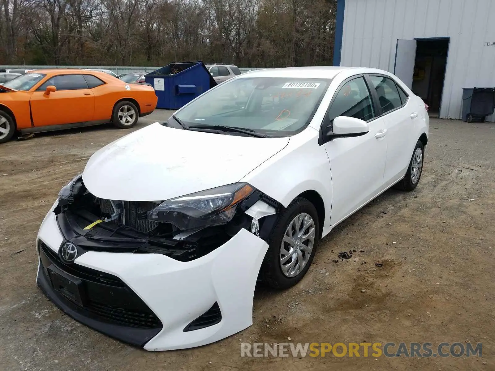 2 fotografías del automóvil dañado 2T1BURHE8KC241184 TOYOTA COROLLA 2019