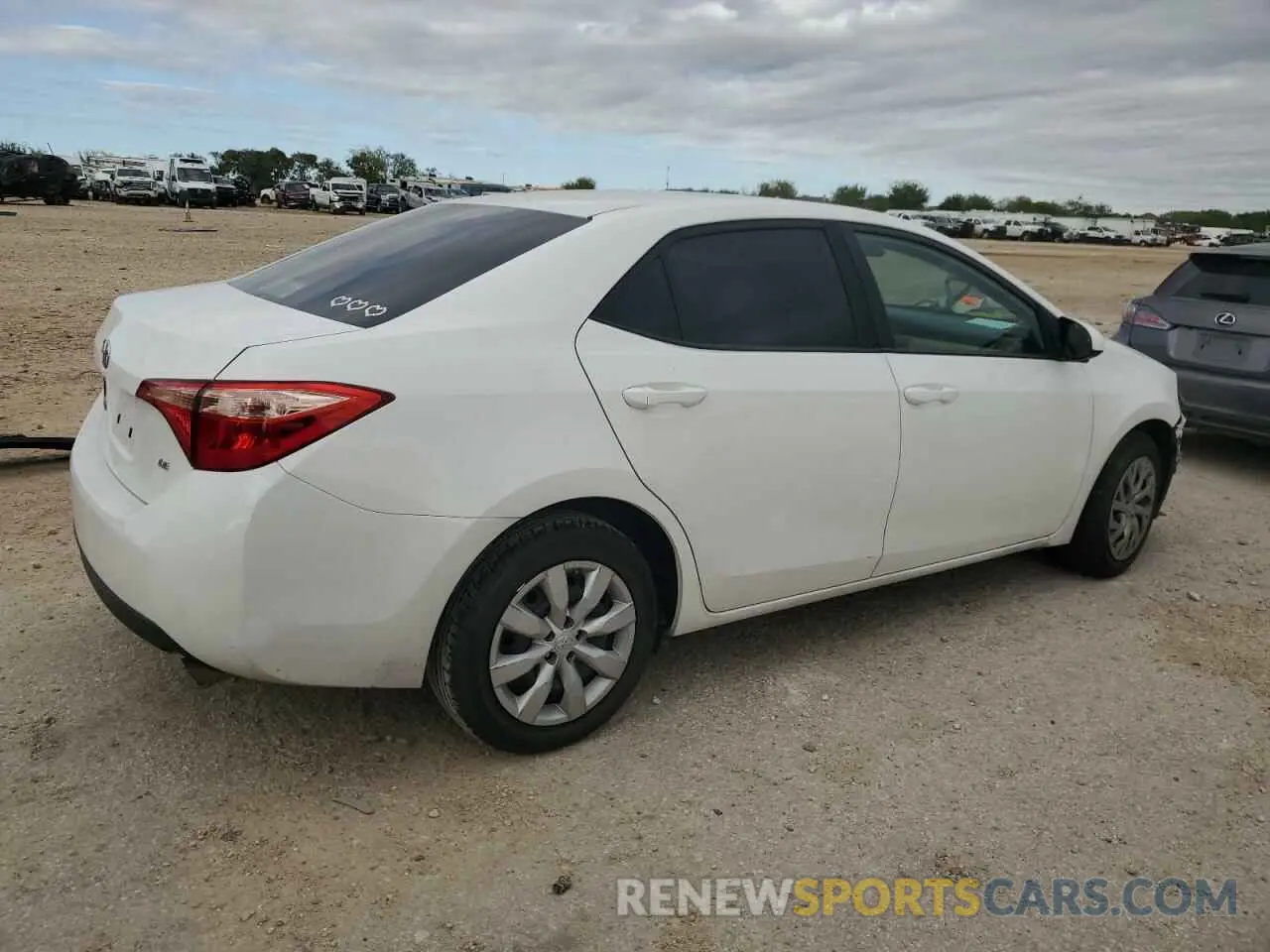3 fotografías del automóvil dañado 2T1BURHE9KC125105 TOYOTA COROLLA 2019