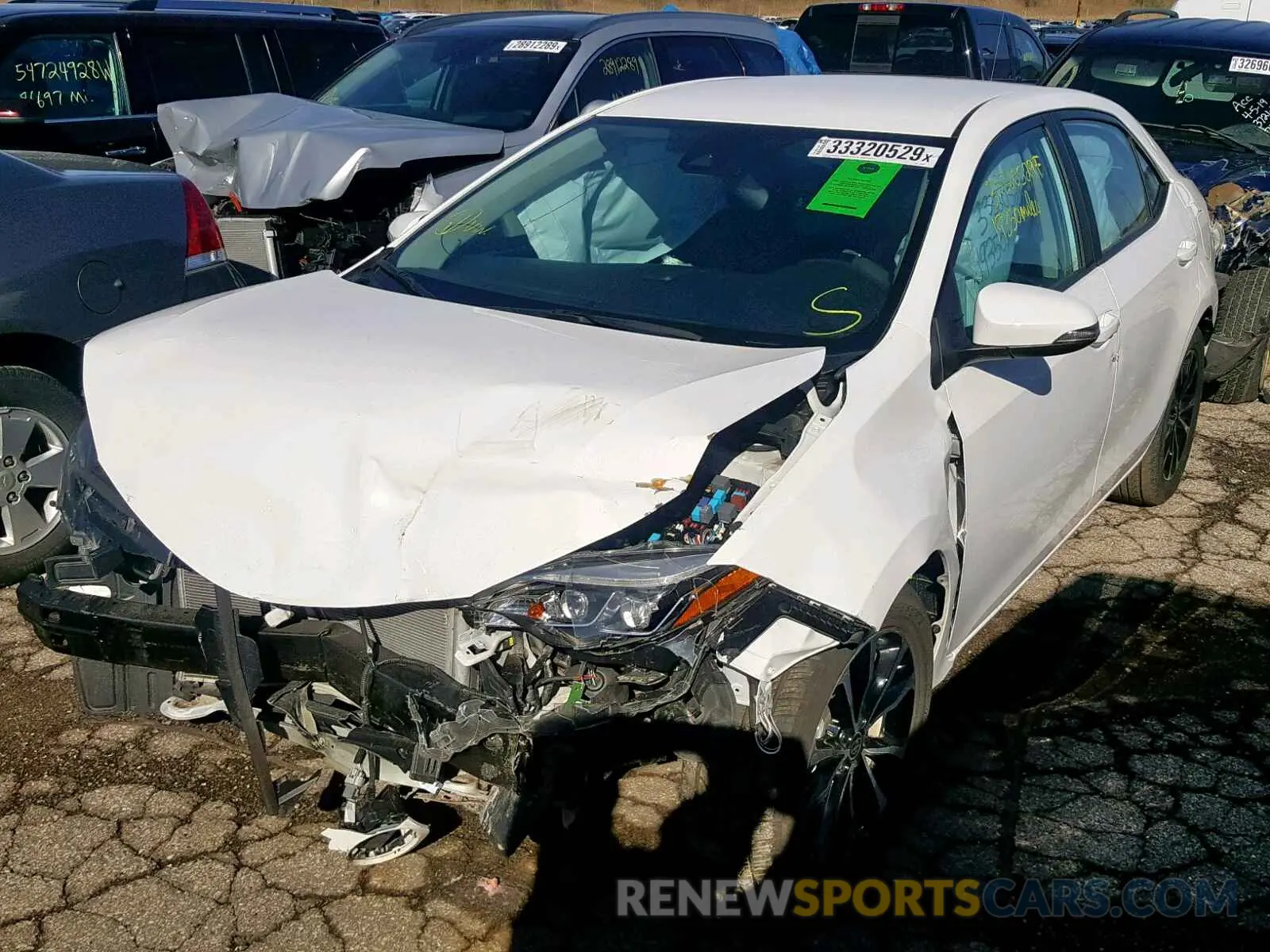 2 fotografías del automóvil dañado 2T1BURHE9KC137657 TOYOTA COROLLA 2019