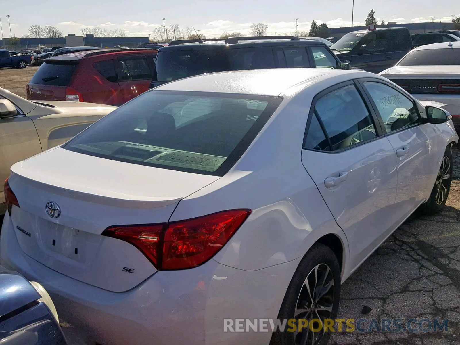 4 fotografías del automóvil dañado 2T1BURHE9KC137657 TOYOTA COROLLA 2019
