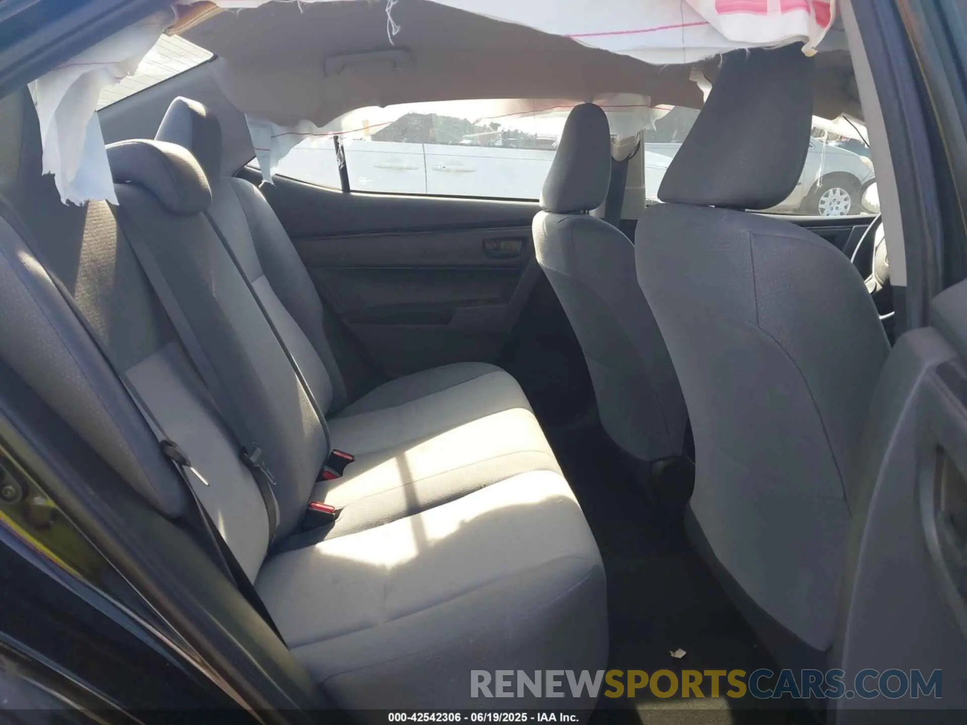 8 fotografías del automóvil dañado 2T1BURHE9KC145130 TOYOTA COROLLA 2019