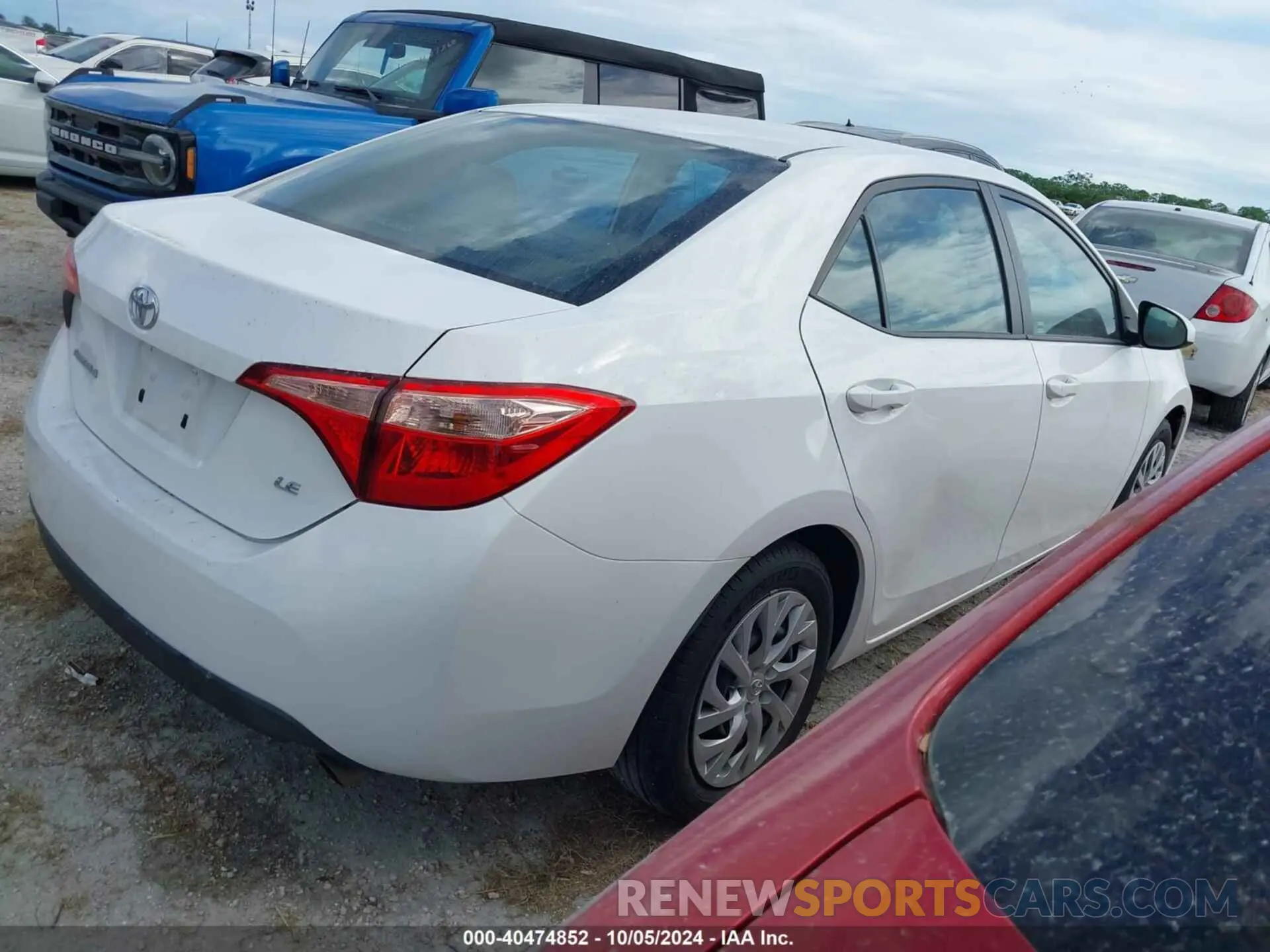 4 fotografías del automóvil dañado 2T1BURHE9KC176927 TOYOTA COROLLA 2019