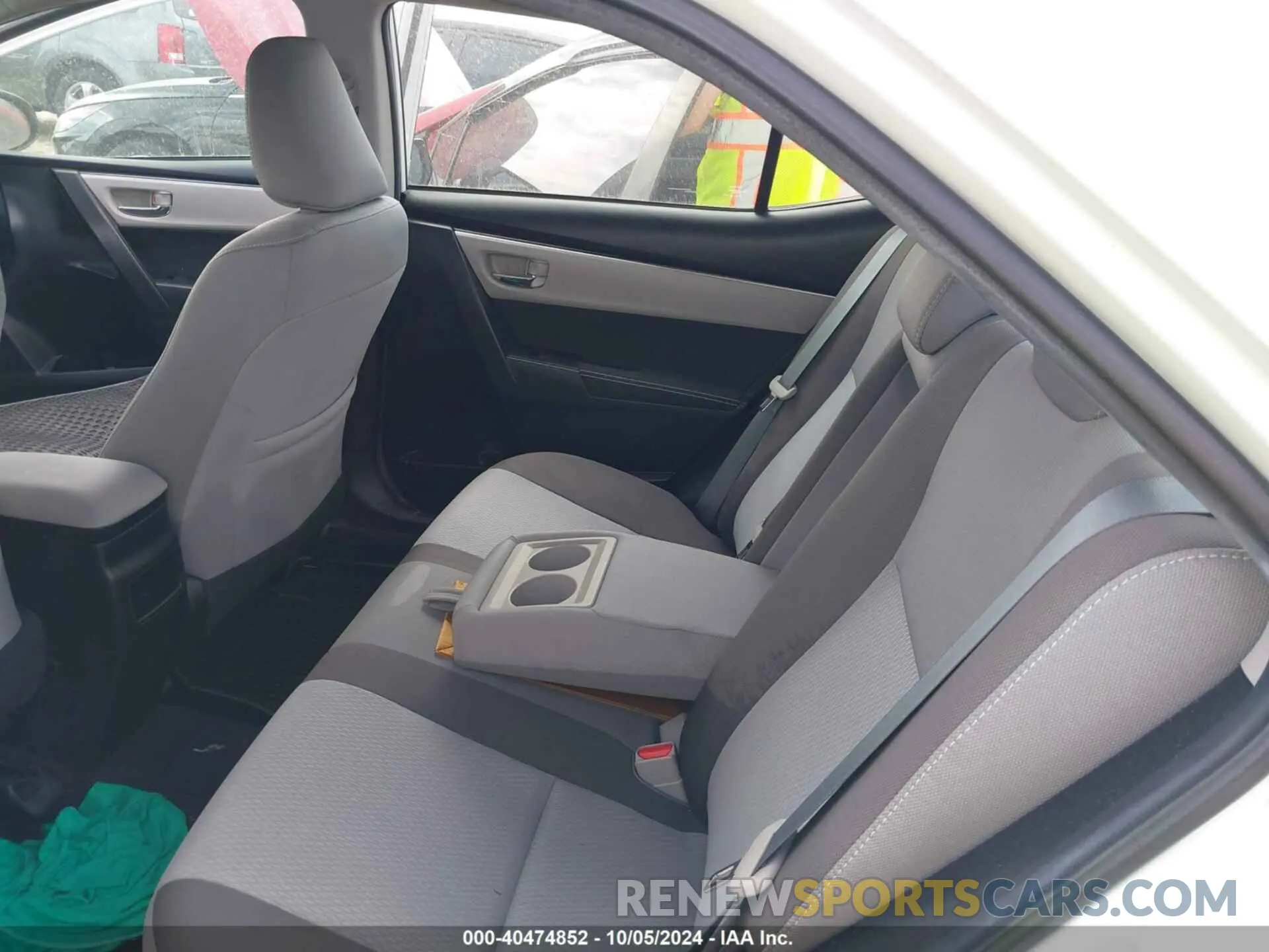 8 fotografías del automóvil dañado 2T1BURHE9KC176927 TOYOTA COROLLA 2019