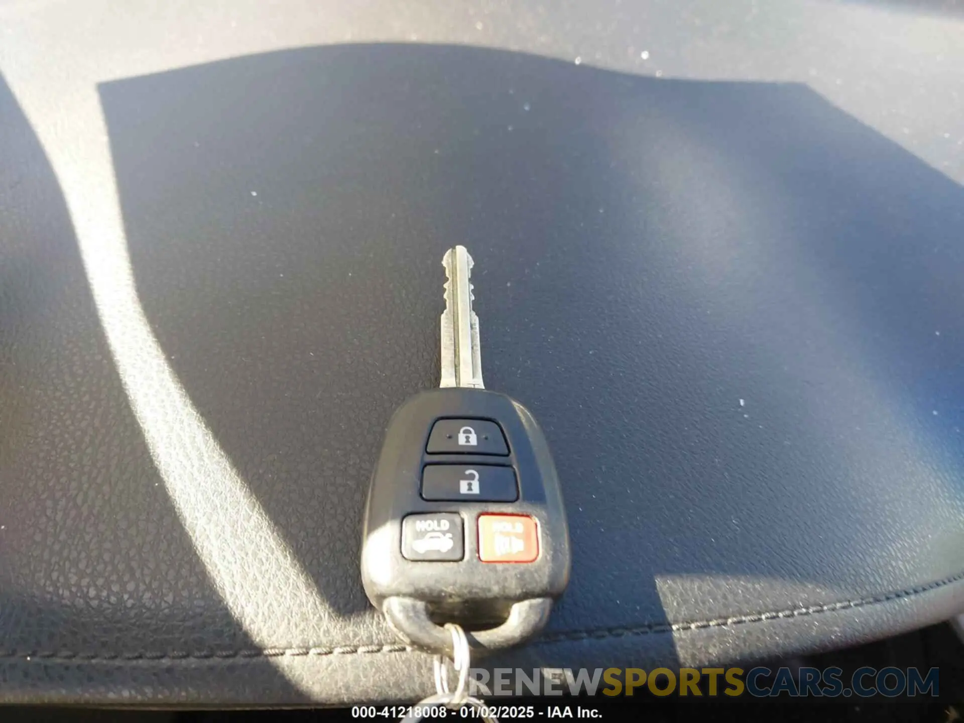 11 fotografías del automóvil dañado 2T1BURHE9KC177219 TOYOTA COROLLA 2019