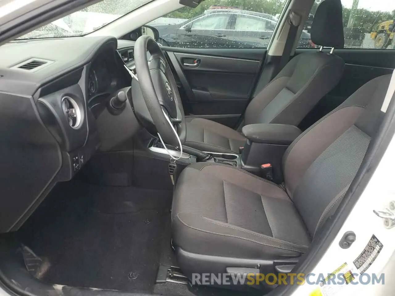 7 fotografías del automóvil dañado 2T1BURHE9KC182873 TOYOTA COROLLA 2019
