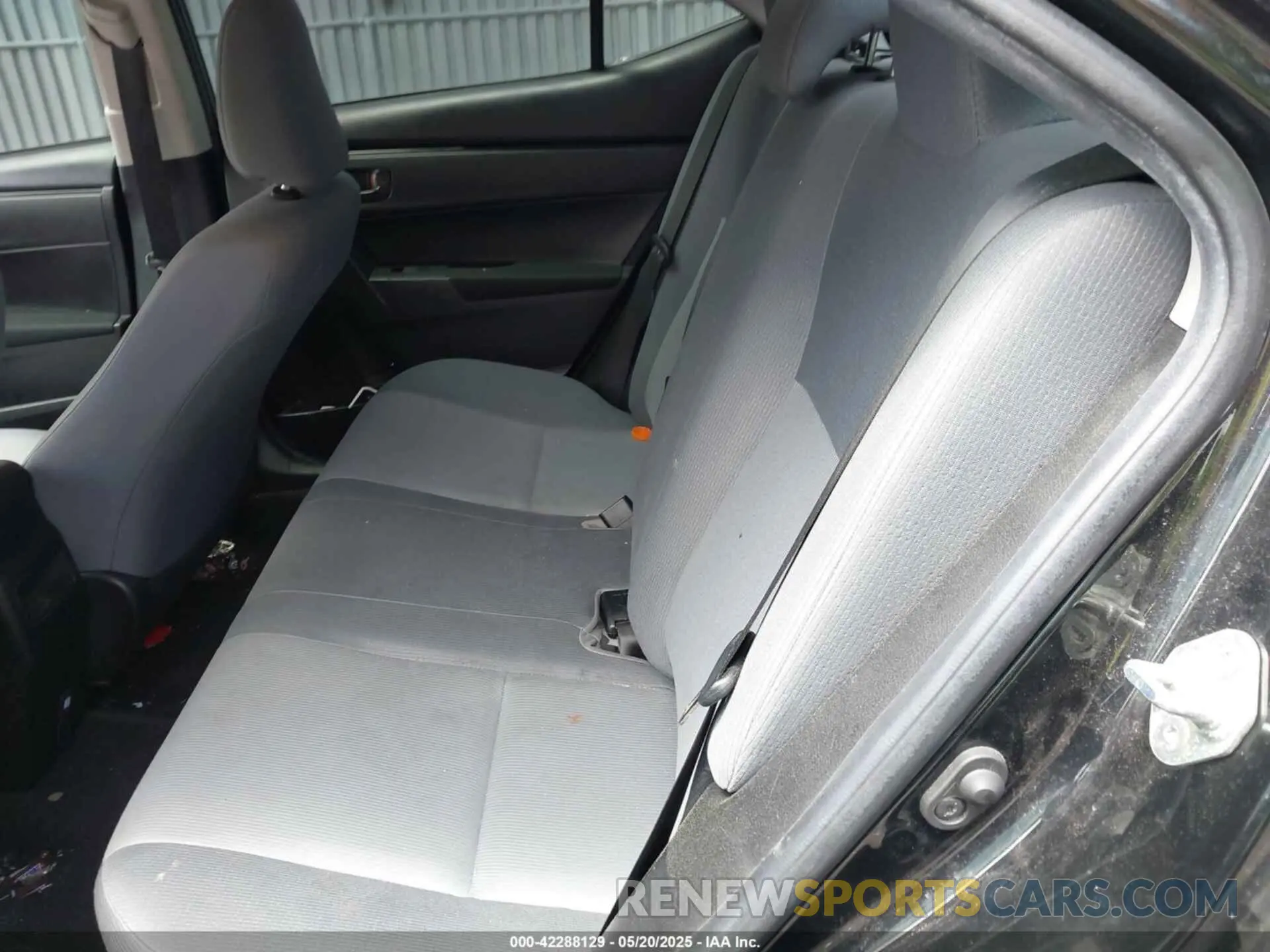 8 fotografías del automóvil dañado 2T1BURHE9KC183991 TOYOTA COROLLA 2019