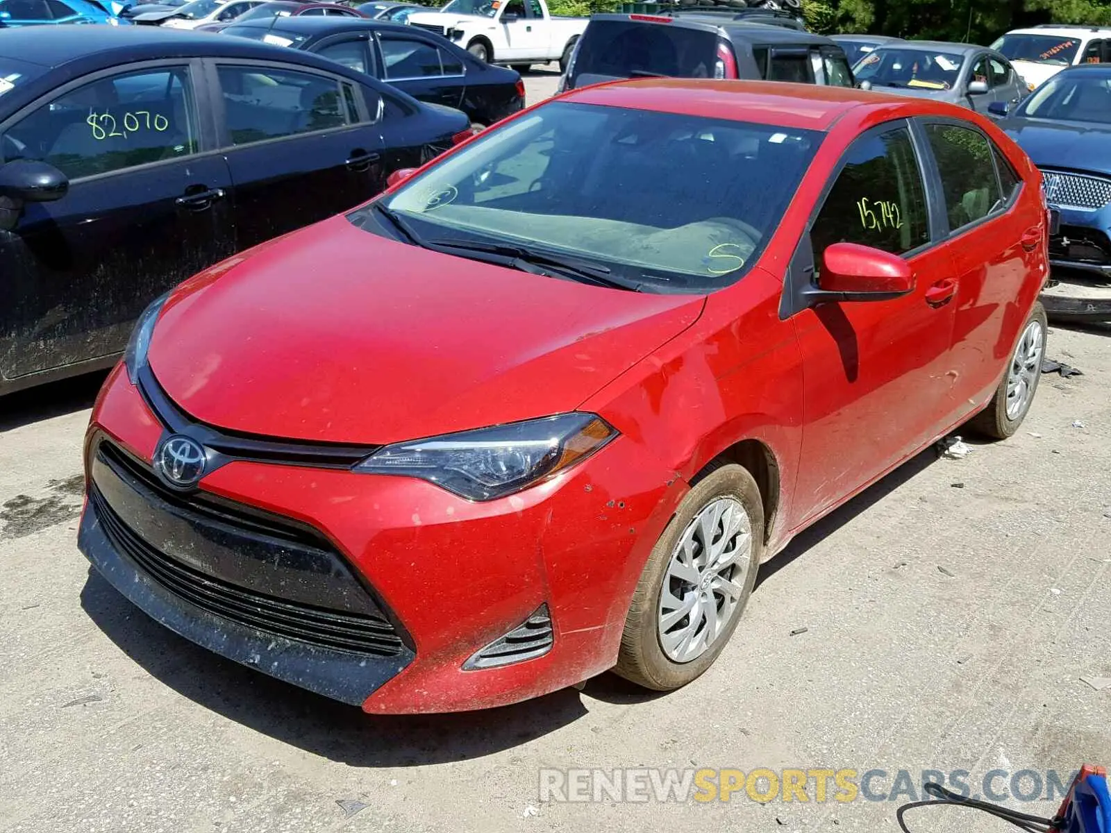2 fotografías del automóvil dañado 2T1BURHE9KC184428 TOYOTA COROLLA 2019