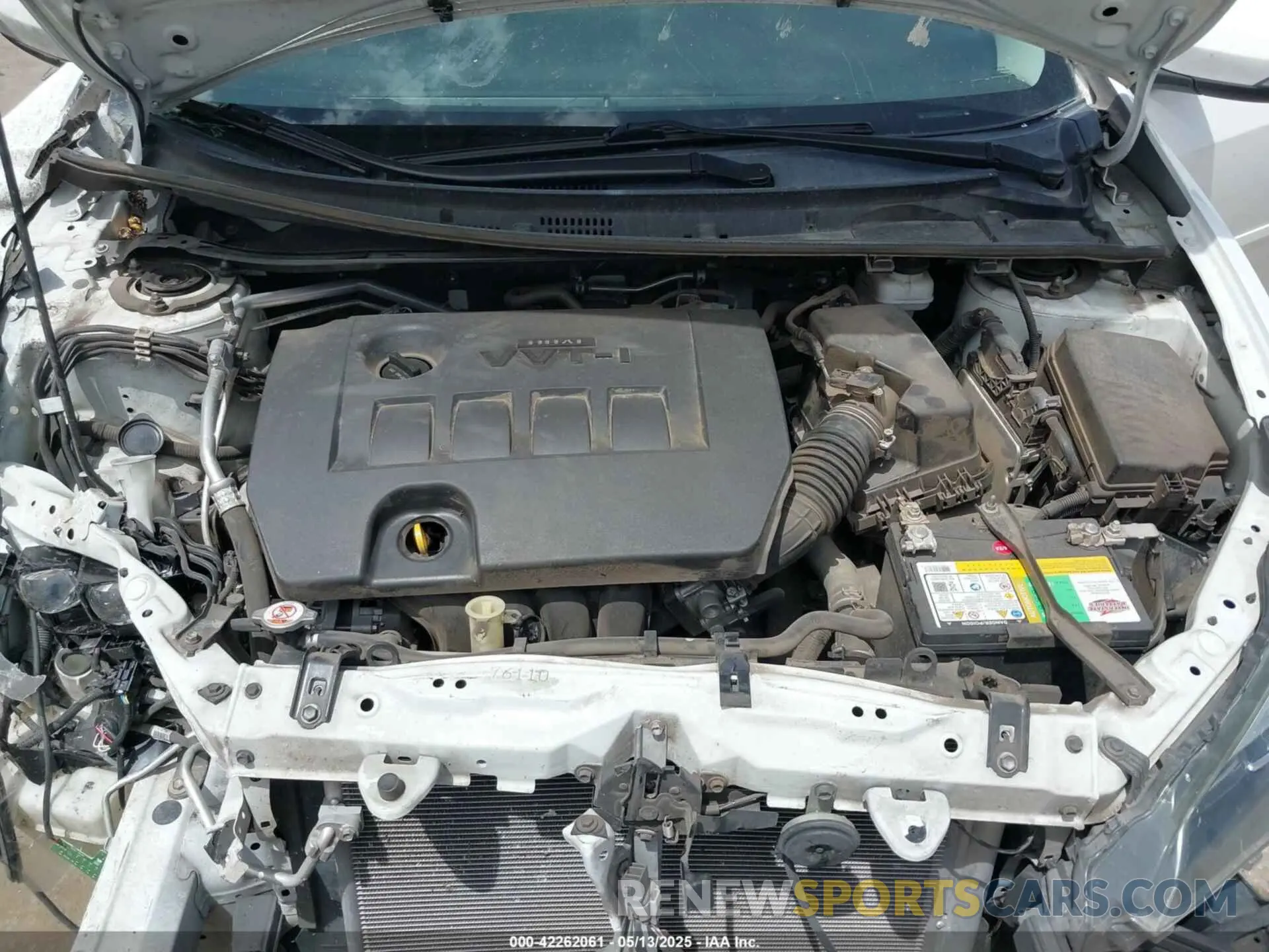 10 fotografías del automóvil dañado 2T1BURHE9KC197924 TOYOTA COROLLA 2019