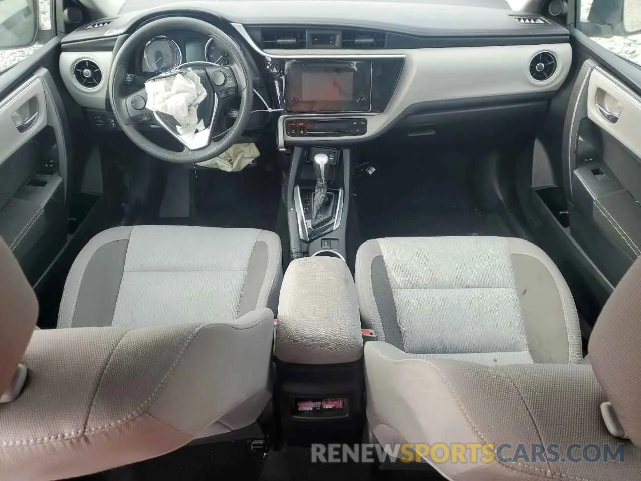 8 fotografías del automóvil dañado 2T1BURHE9KC202443 TOYOTA COROLLA 2019