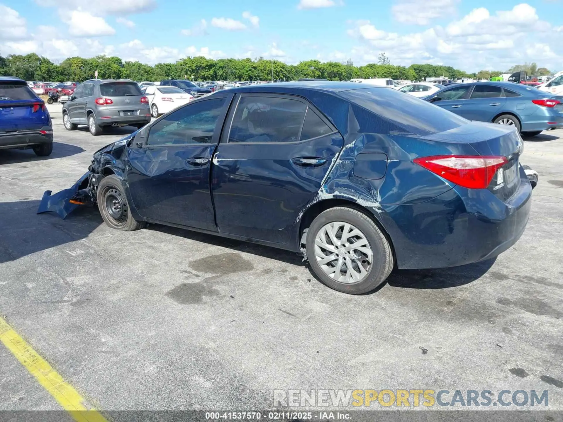 3 fotografías del automóvil dañado 2T1BURHE9KC212115 TOYOTA COROLLA 2019