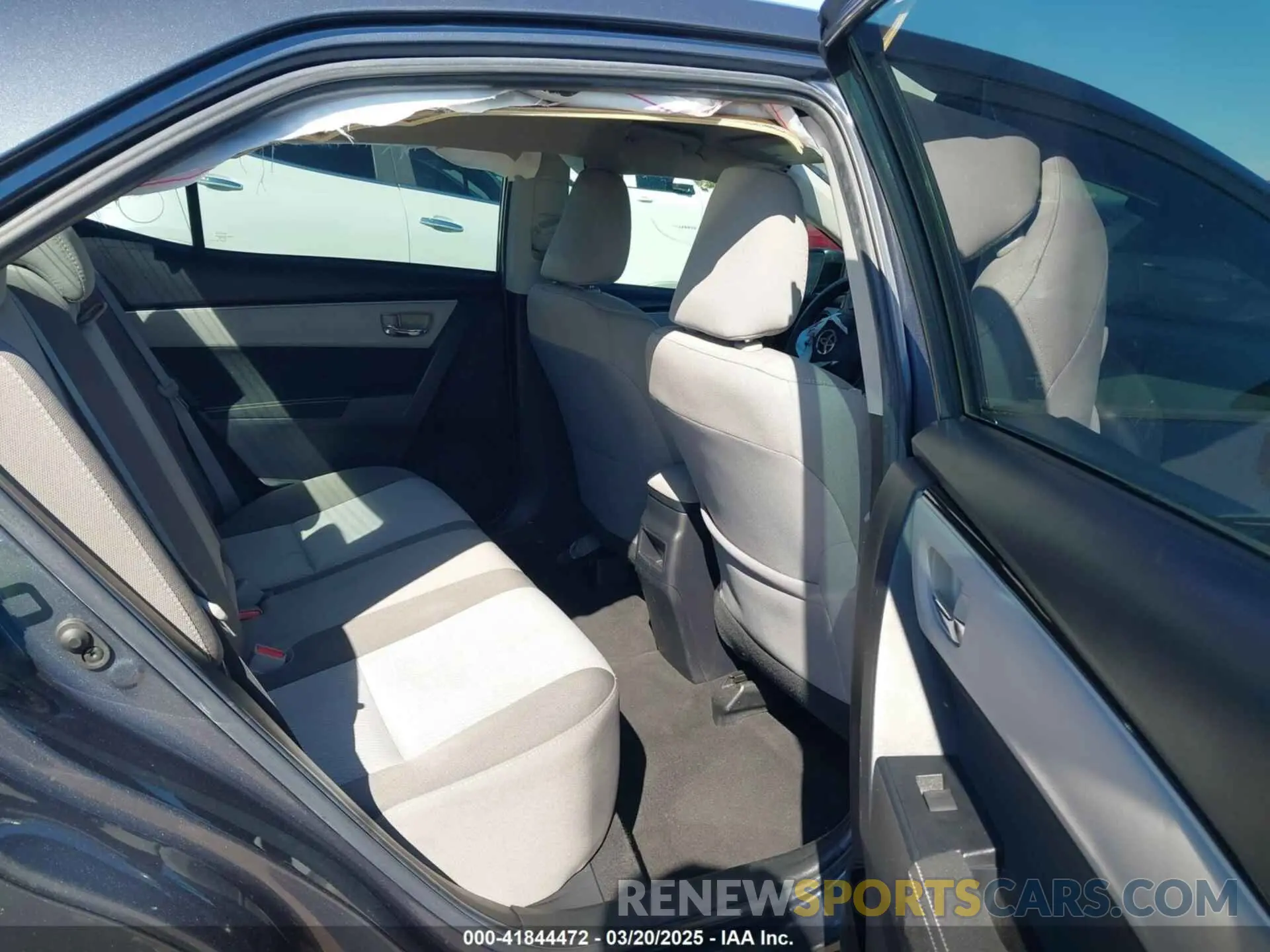 8 fotografías del automóvil dañado 2T1BURHE9KC217993 TOYOTA COROLLA 2019