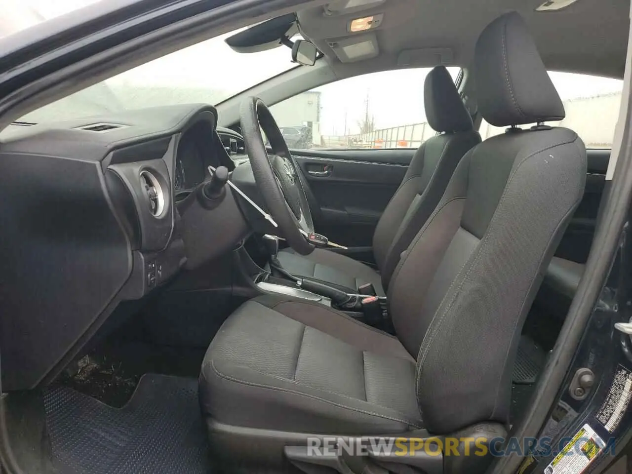 7 fotografías del automóvil dañado 2T1BURHE9KC237354 TOYOTA COROLLA 2019