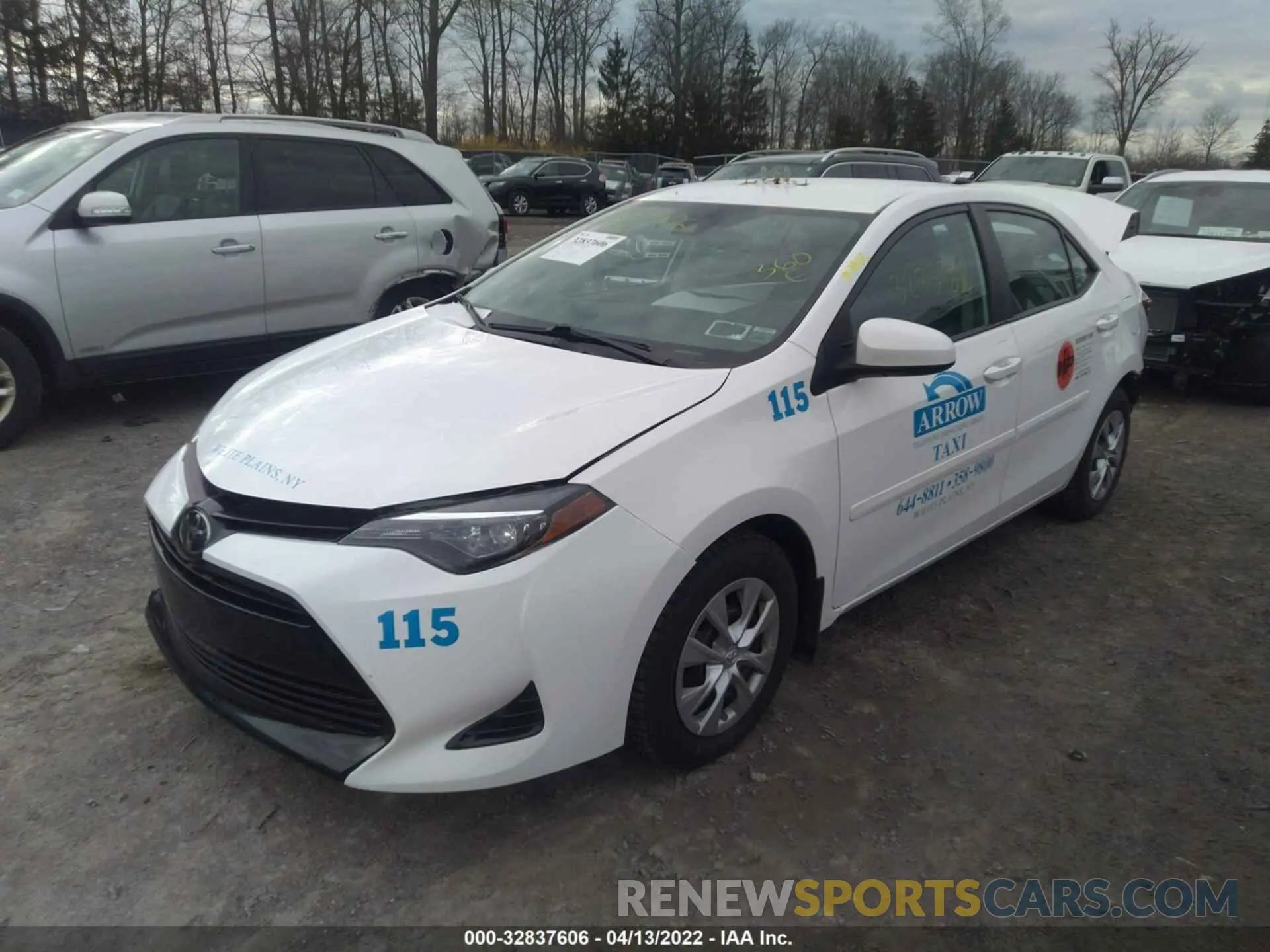 2 fotografías del automóvil dañado 2T1BURHEXKC125890 TOYOTA COROLLA 2019