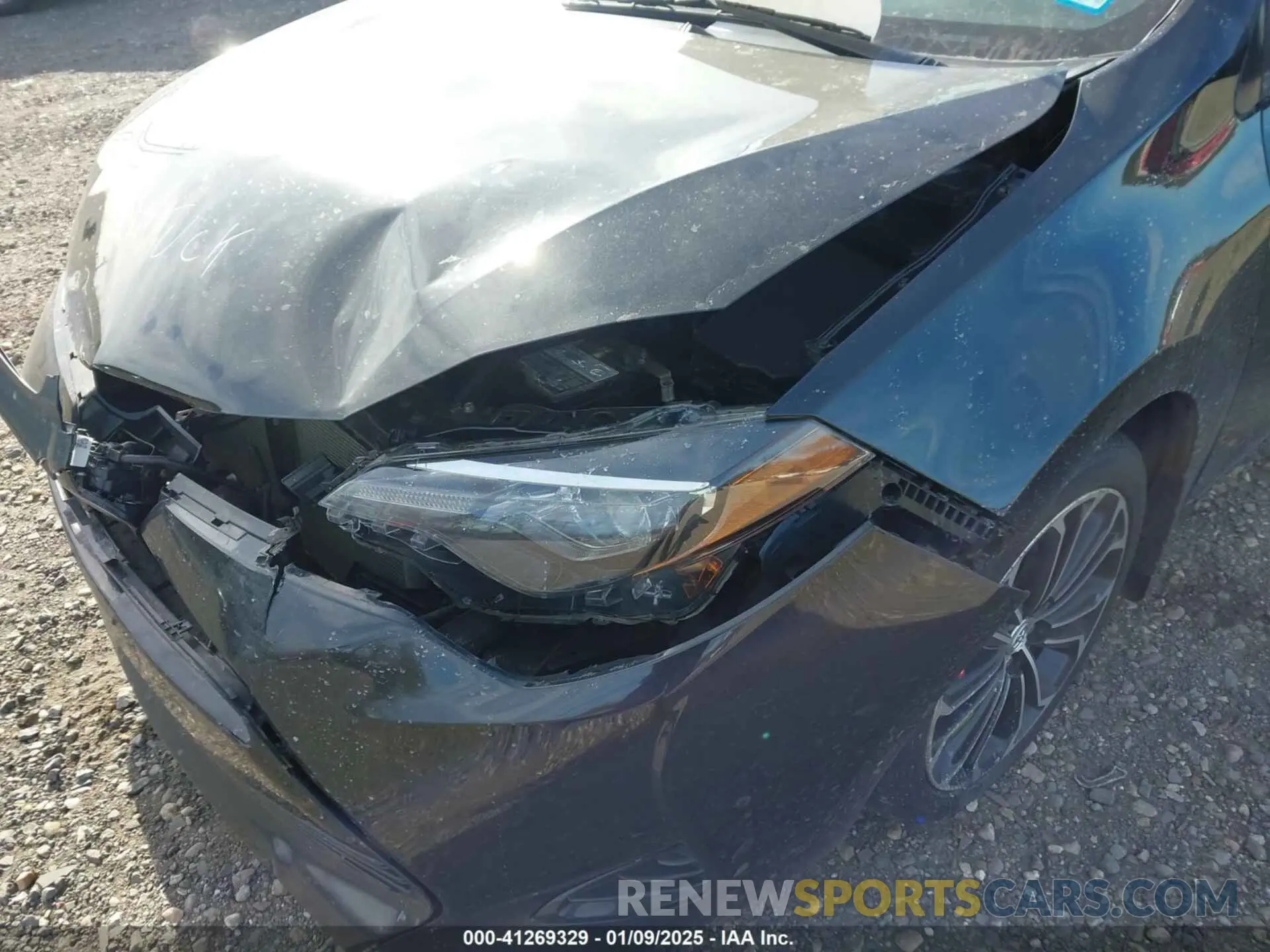 17 fotografías del automóvil dañado 2T1BURHEXKC135240 TOYOTA COROLLA 2019