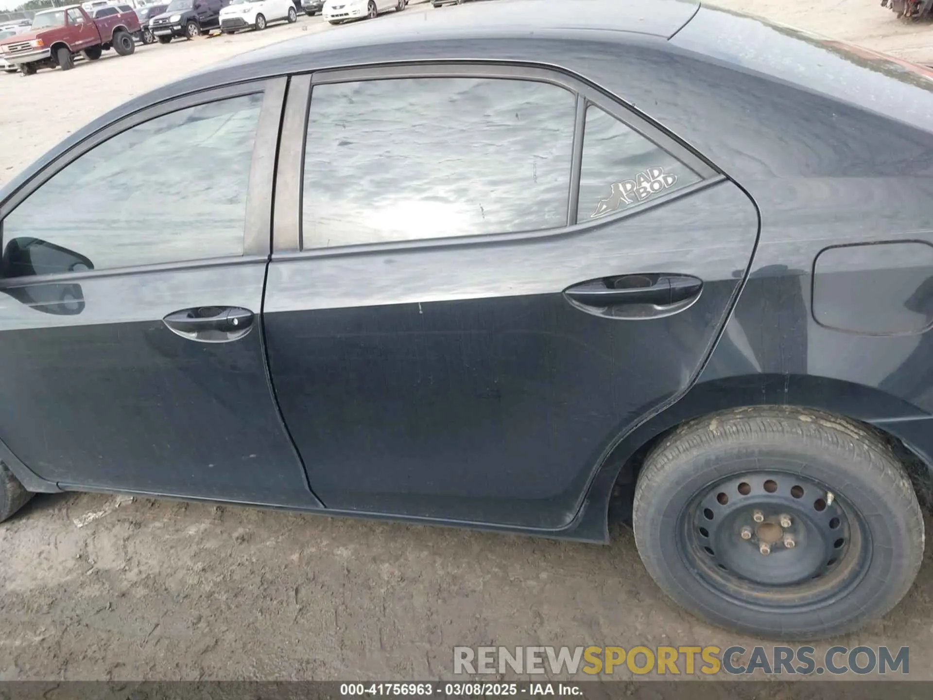 14 fotografías del automóvil dañado 2T1BURHEXKC138753 TOYOTA COROLLA 2019