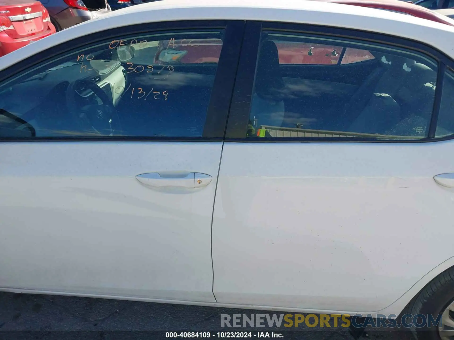 13 fotografías del automóvil dañado 2T1BURHEXKC146660 TOYOTA COROLLA 2019