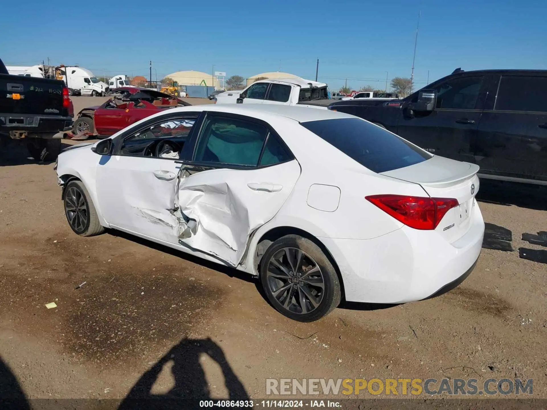 3 fotografías del automóvil dañado 2T1BURHEXKC150627 TOYOTA COROLLA 2019