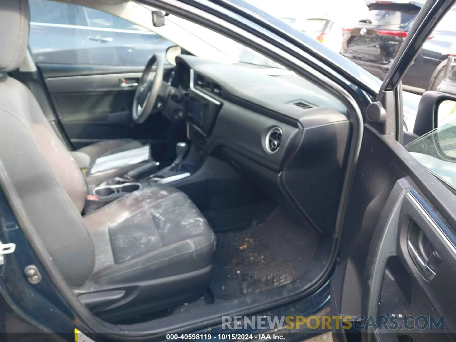 5 fotografías del automóvil dañado 2T1BURHEXKC177018 TOYOTA COROLLA 2019