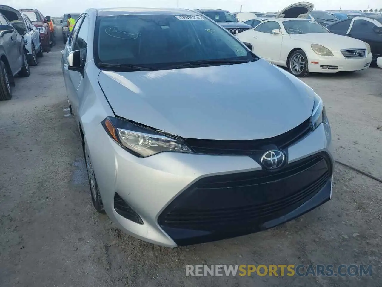 5 fotografías del automóvil dañado 2T1BURHEXKC191579 TOYOTA COROLLA 2019