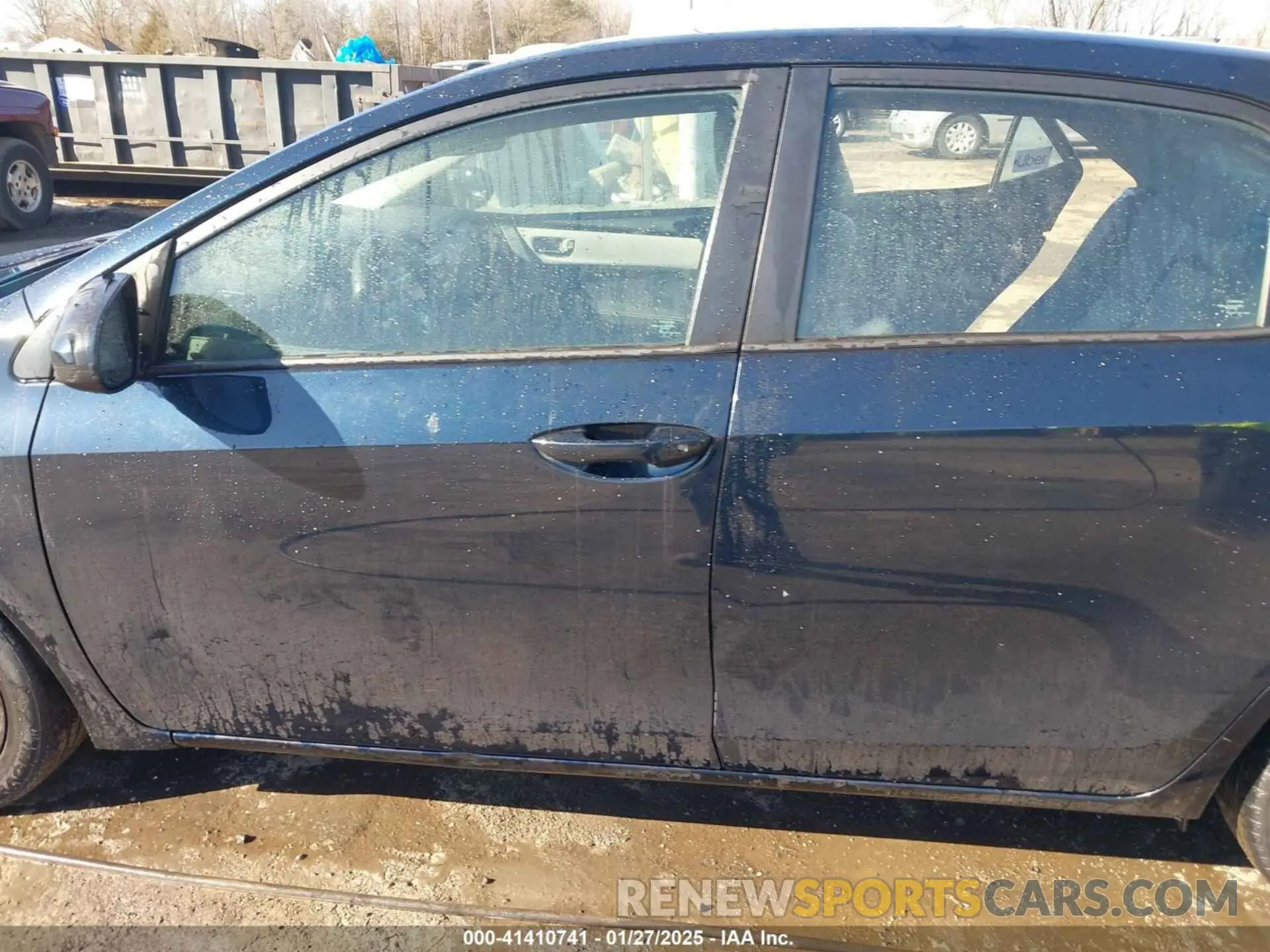 14 fotografías del automóvil dañado 2T1BURHEXKC199469 TOYOTA COROLLA 2019