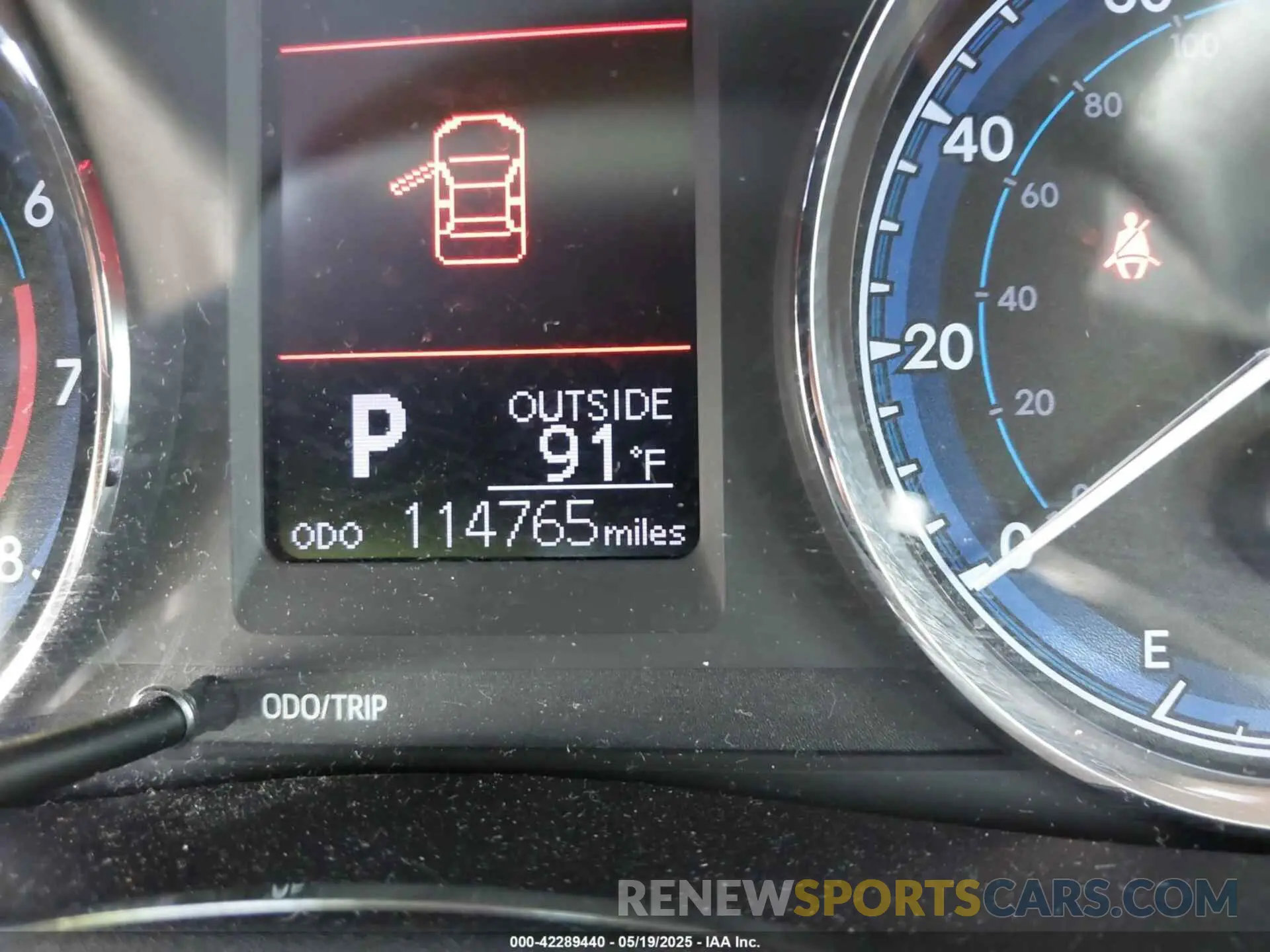 15 fotografías del automóvil dañado 2T1BURHEXKC200801 TOYOTA COROLLA 2019