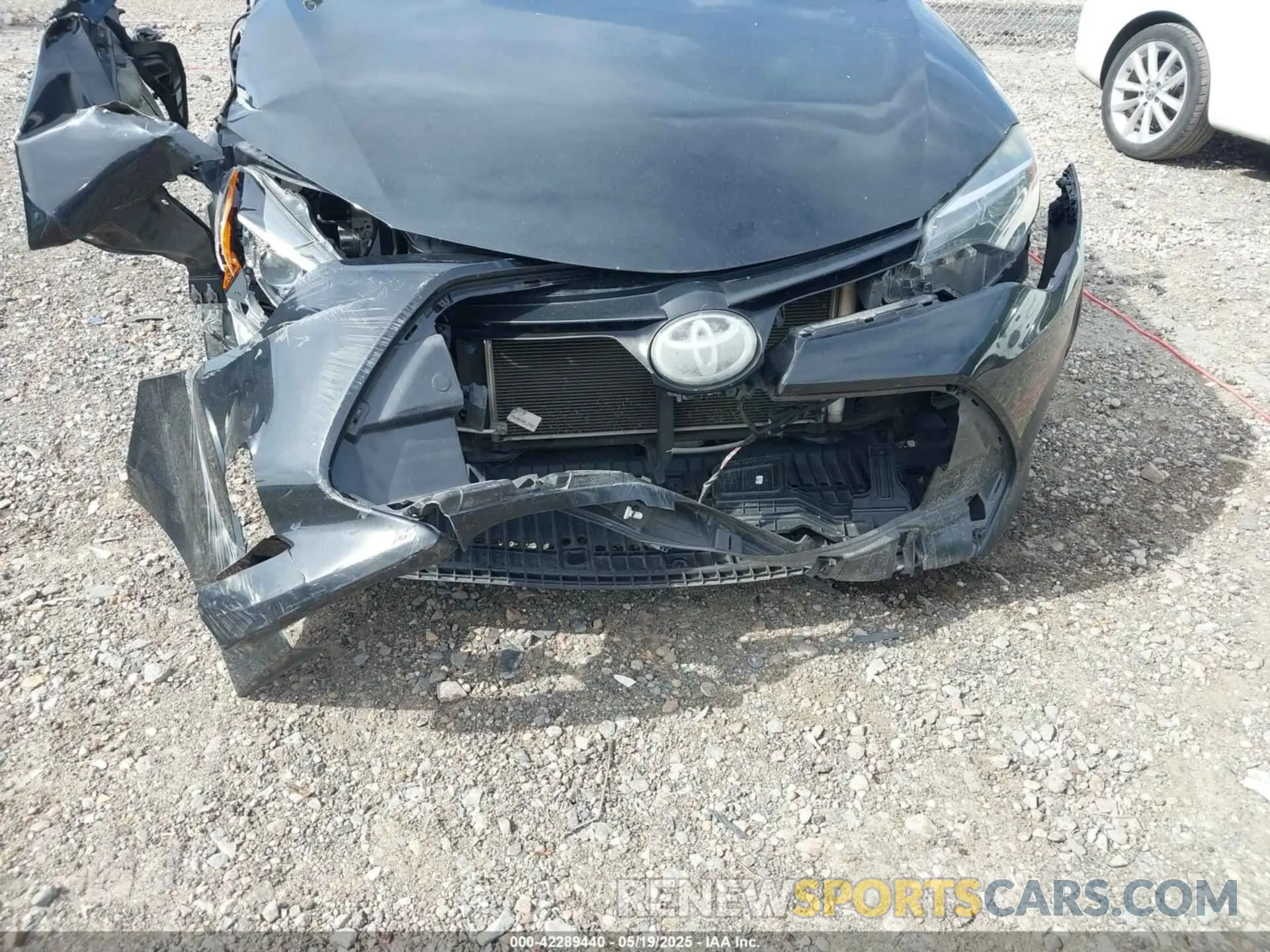 17 fotografías del automóvil dañado 2T1BURHEXKC200801 TOYOTA COROLLA 2019