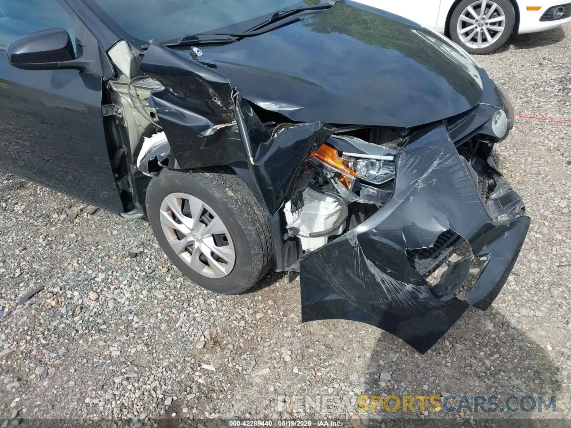 6 fotografías del automóvil dañado 2T1BURHEXKC200801 TOYOTA COROLLA 2019