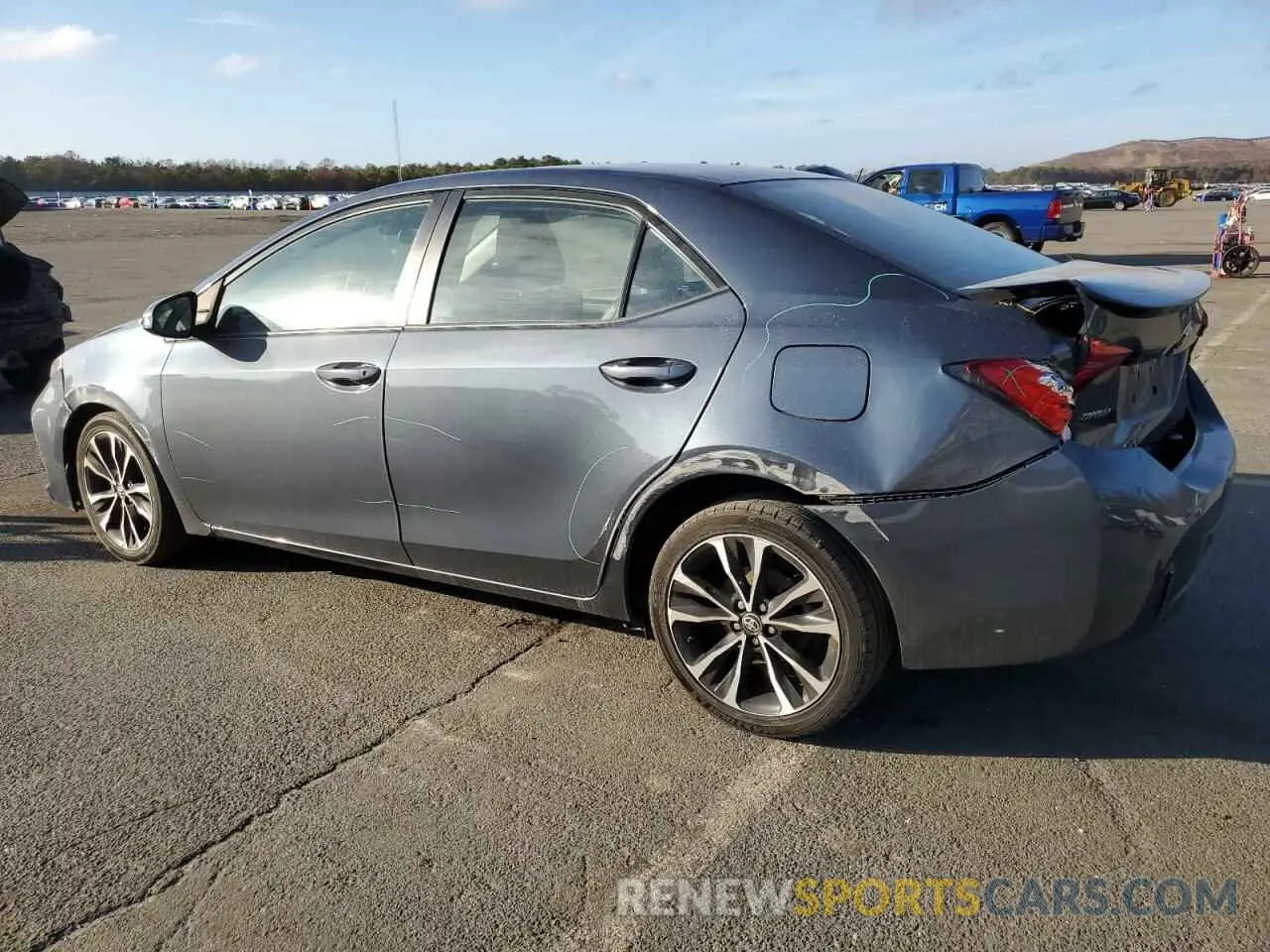 2 fotografías del automóvil dañado 2T1BURHEXKC211989 TOYOTA COROLLA 2019