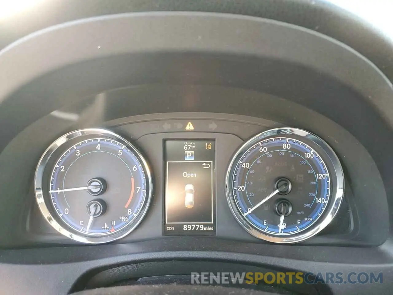 9 fotografías del automóvil dañado 2T1BURHEXKC211989 TOYOTA COROLLA 2019