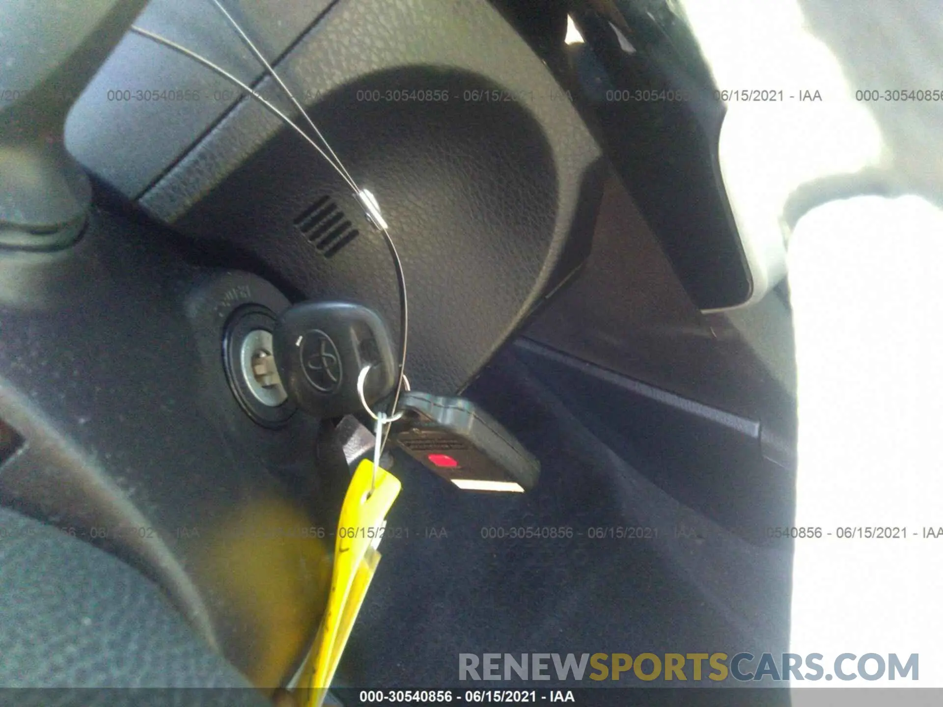 11 fotografías del automóvil dañado 2T1BURHEXKC217596 TOYOTA COROLLA 2019