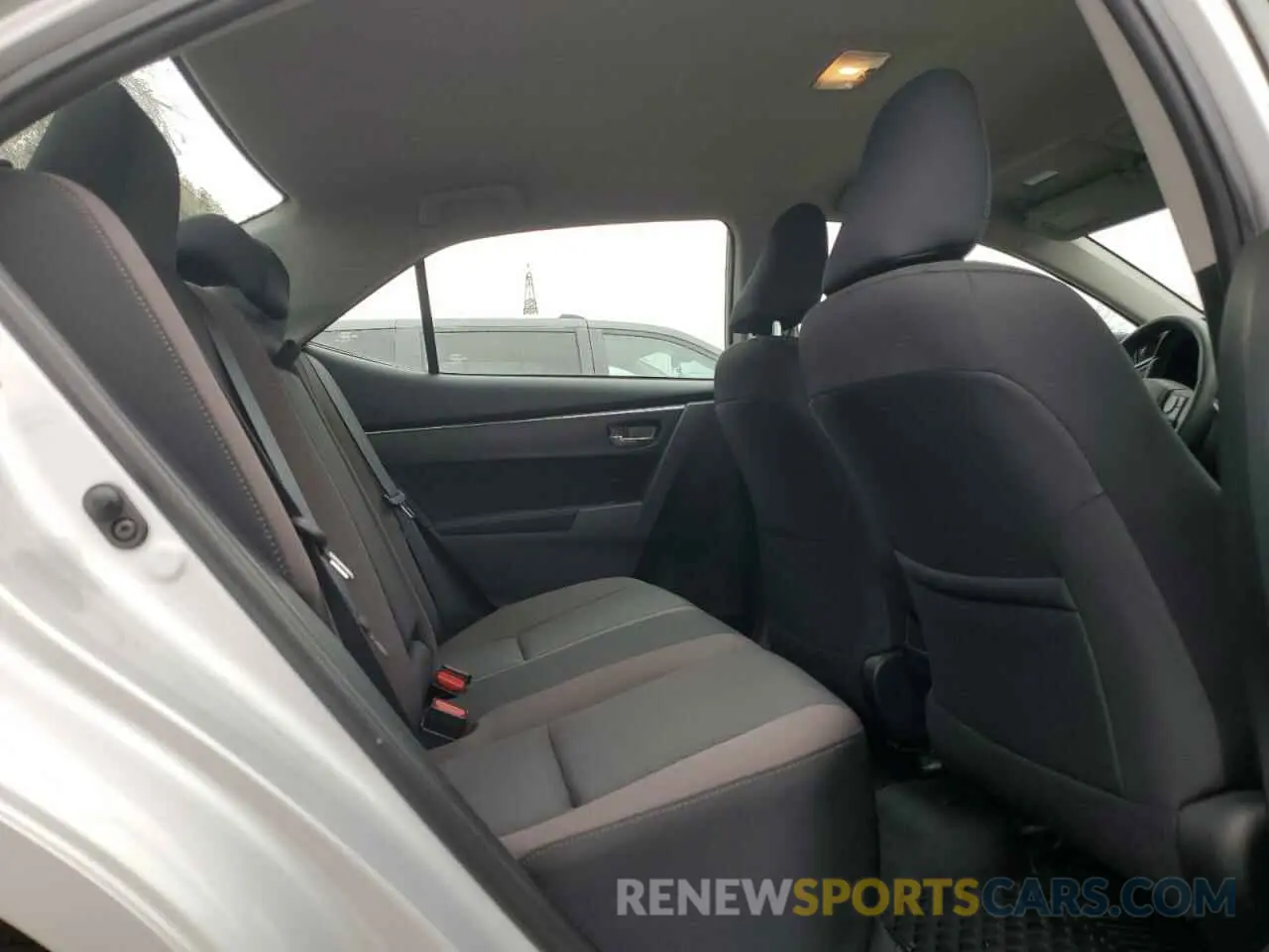 10 fotografías del automóvil dañado 2T1BURHEXKC230140 TOYOTA COROLLA 2019