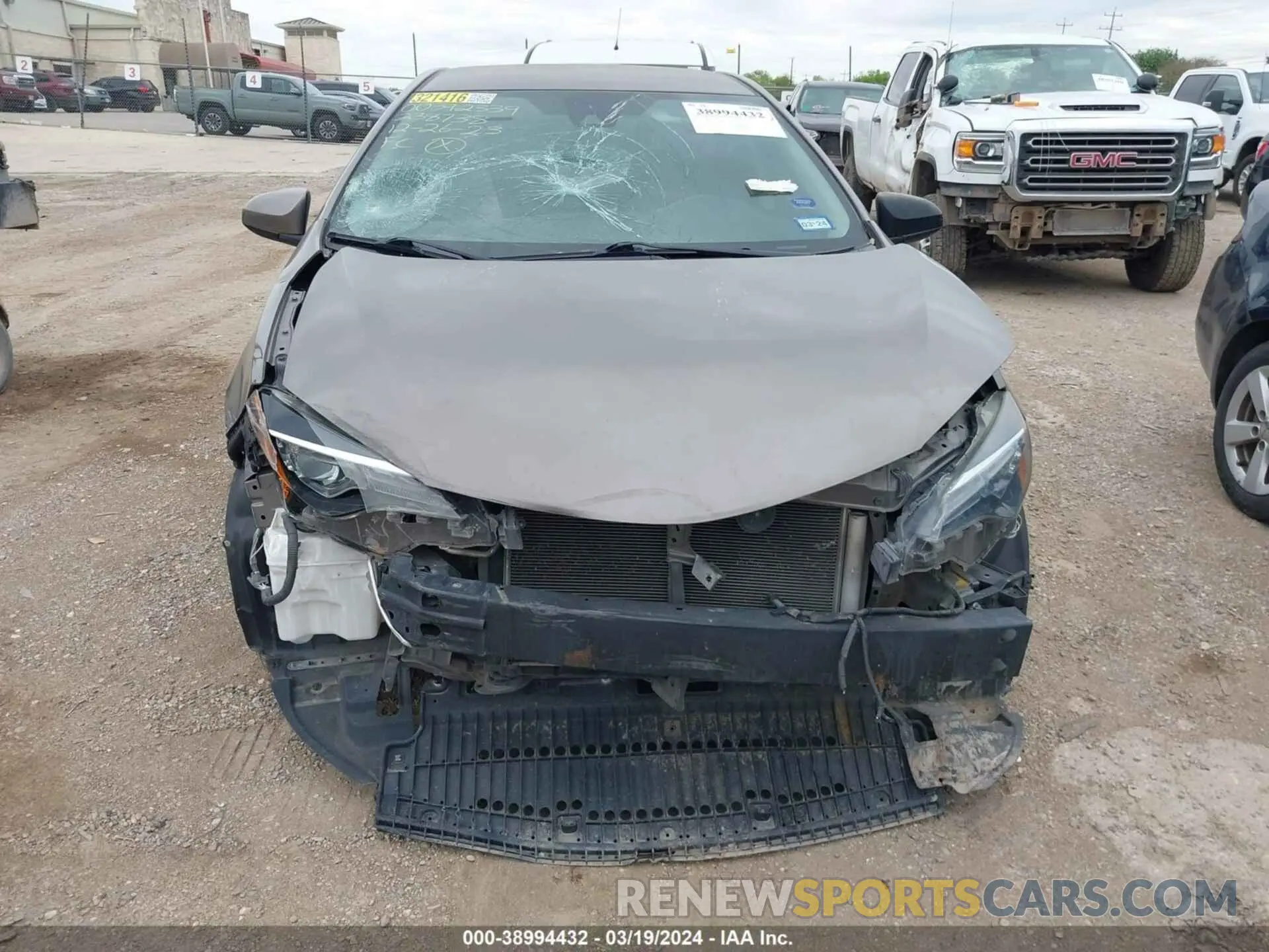 12 fotografías del automóvil dañado 2T1BURHEXKC238738 TOYOTA COROLLA 2019