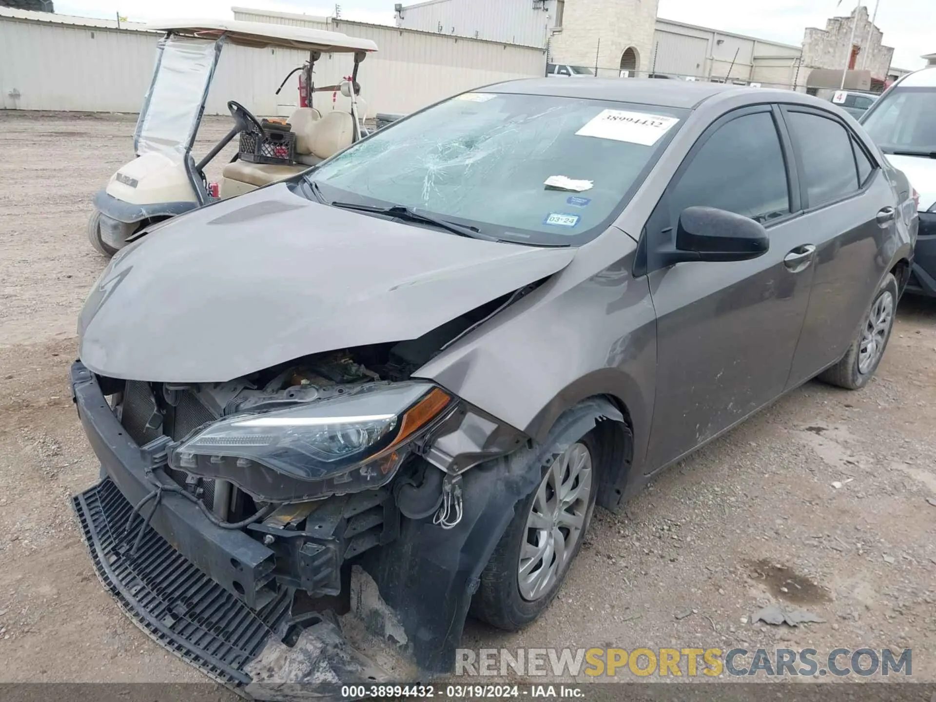 2 fotografías del automóvil dañado 2T1BURHEXKC238738 TOYOTA COROLLA 2019