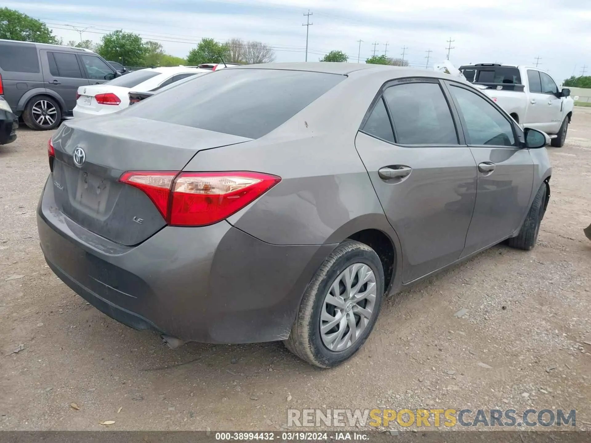 4 fotografías del automóvil dañado 2T1BURHEXKC238738 TOYOTA COROLLA 2019