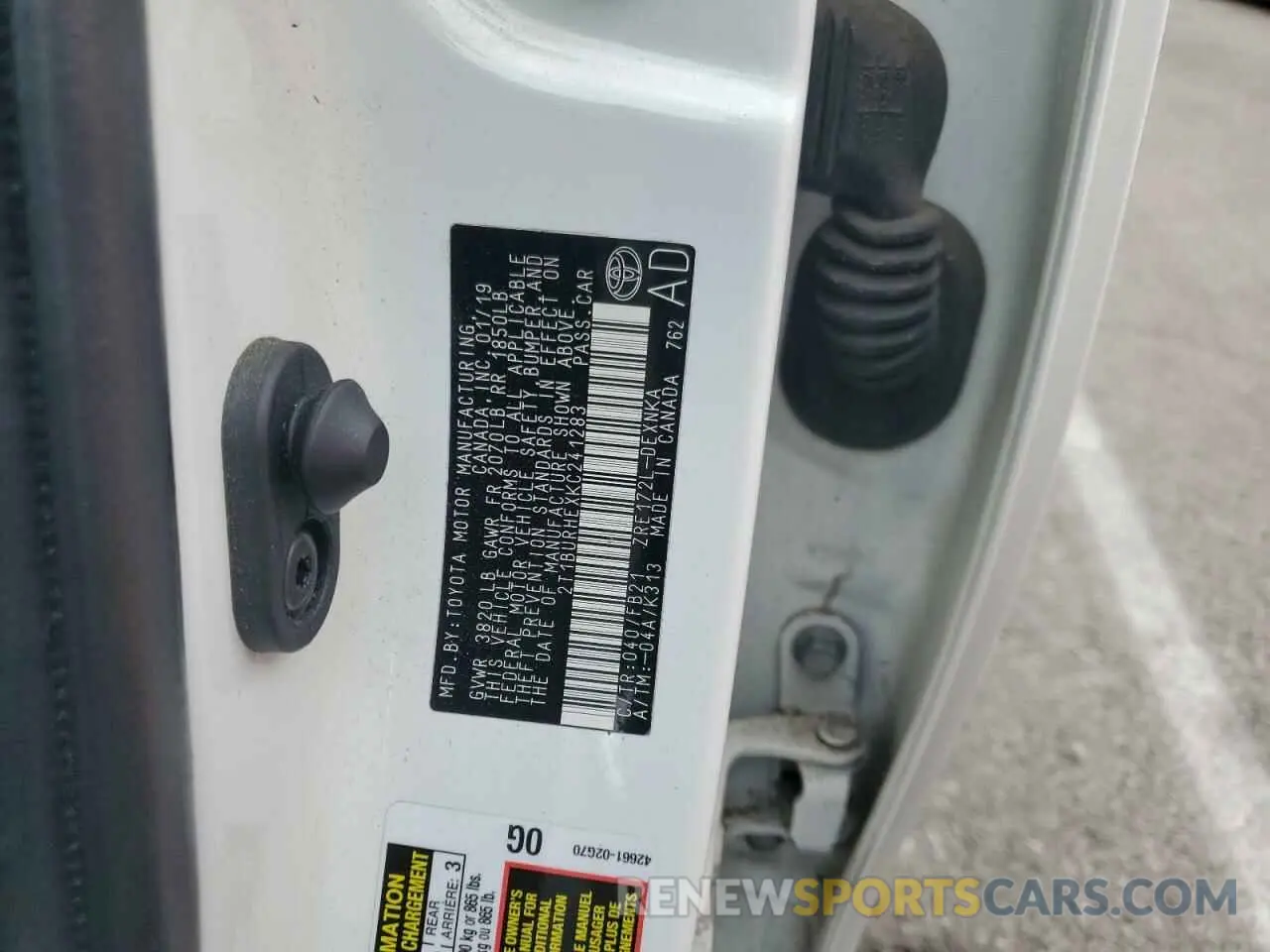 12 fotografías del automóvil dañado 2T1BURHEXKC241283 TOYOTA COROLLA 2019