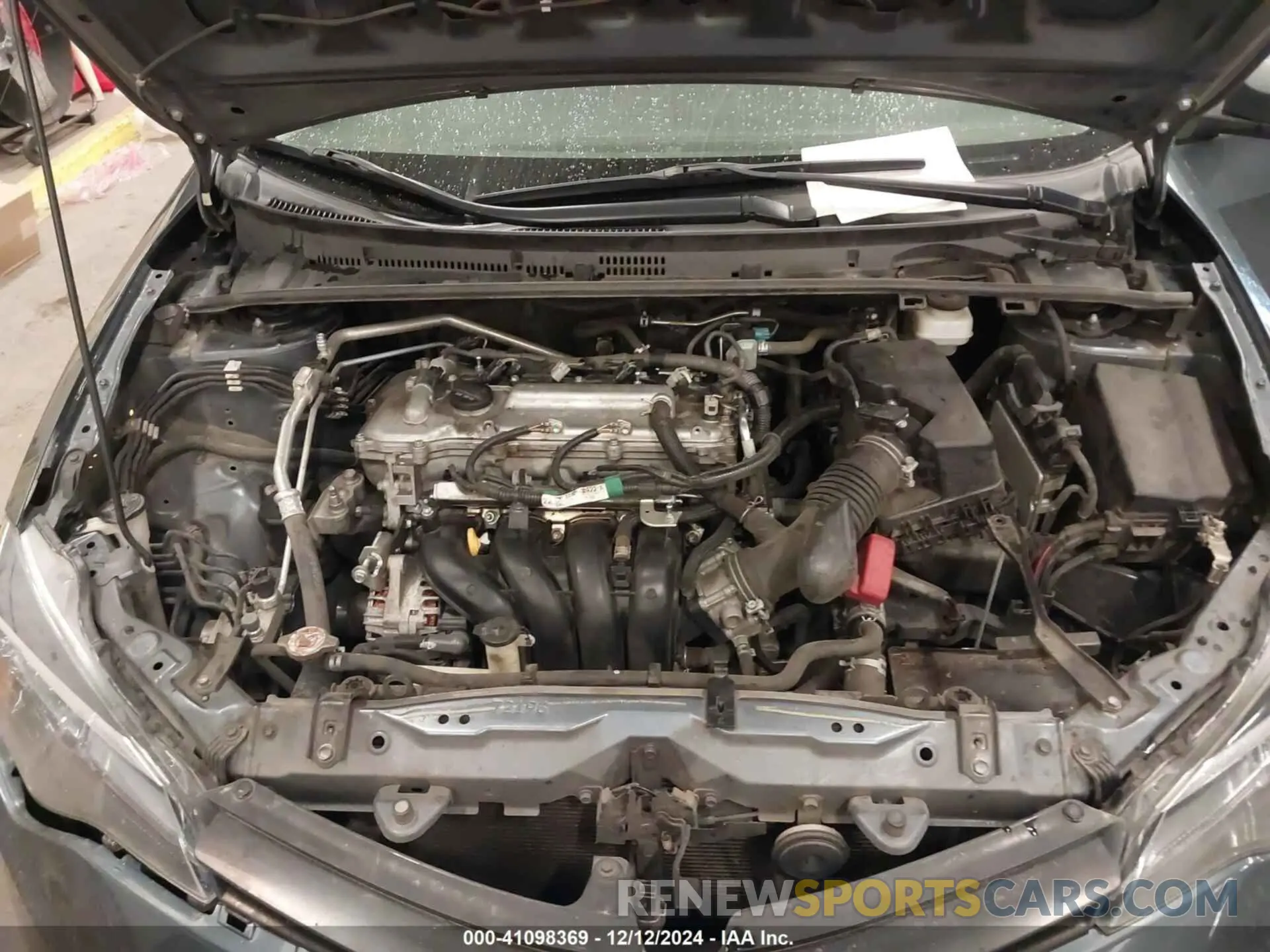 10 fotografías del automóvil dañado 2T1BURHEXKC243924 TOYOTA COROLLA 2019
