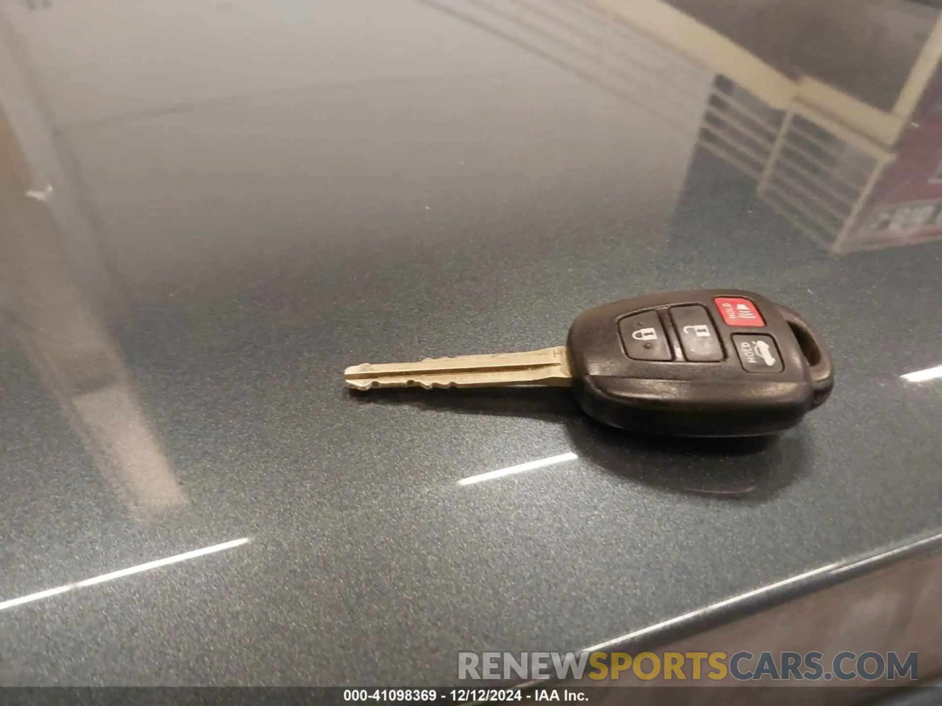 11 fotografías del automóvil dañado 2T1BURHEXKC243924 TOYOTA COROLLA 2019