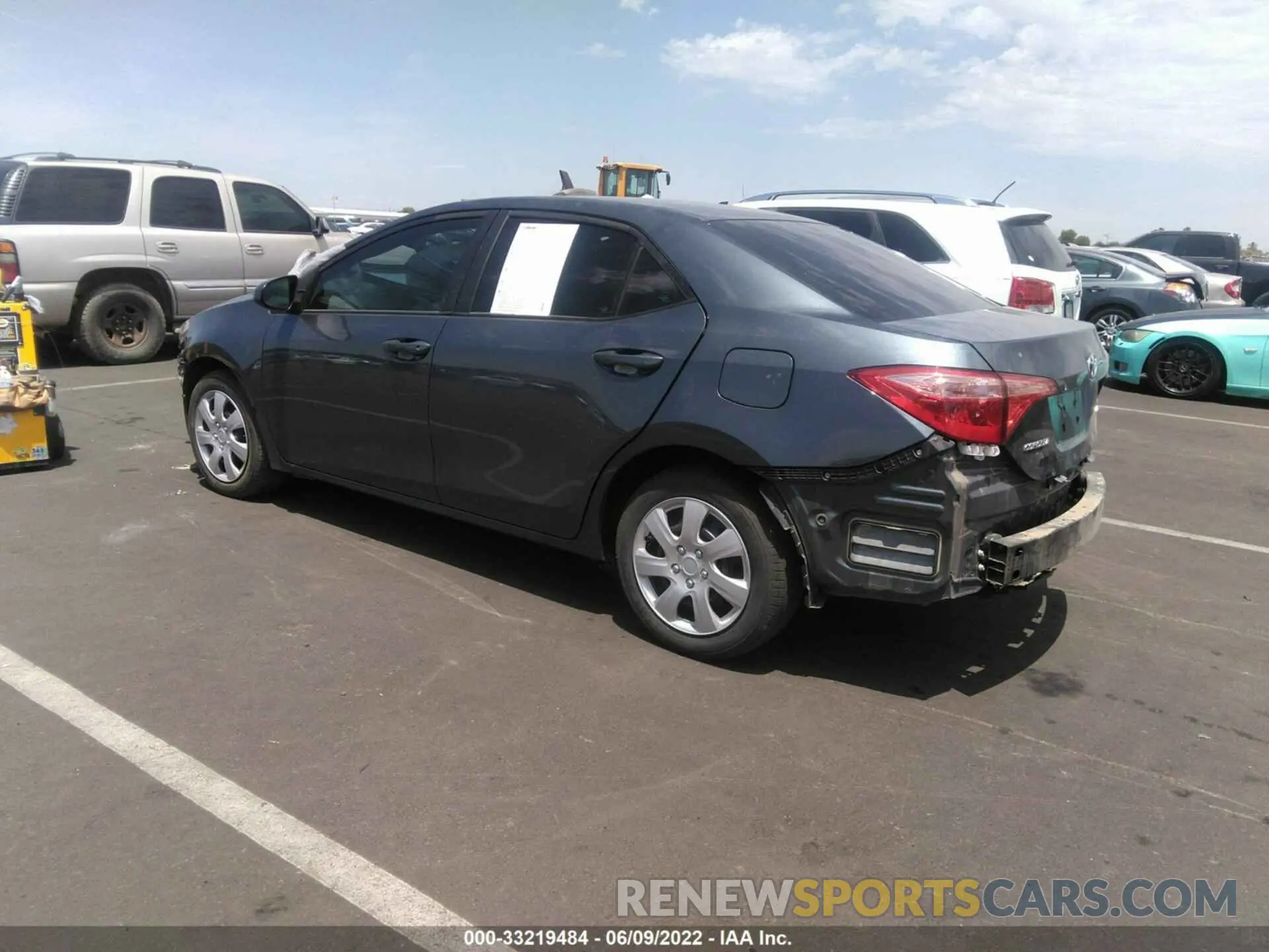 3 fotografías del automóvil dañado 2T1BURHEXKC244863 TOYOTA COROLLA 2019
