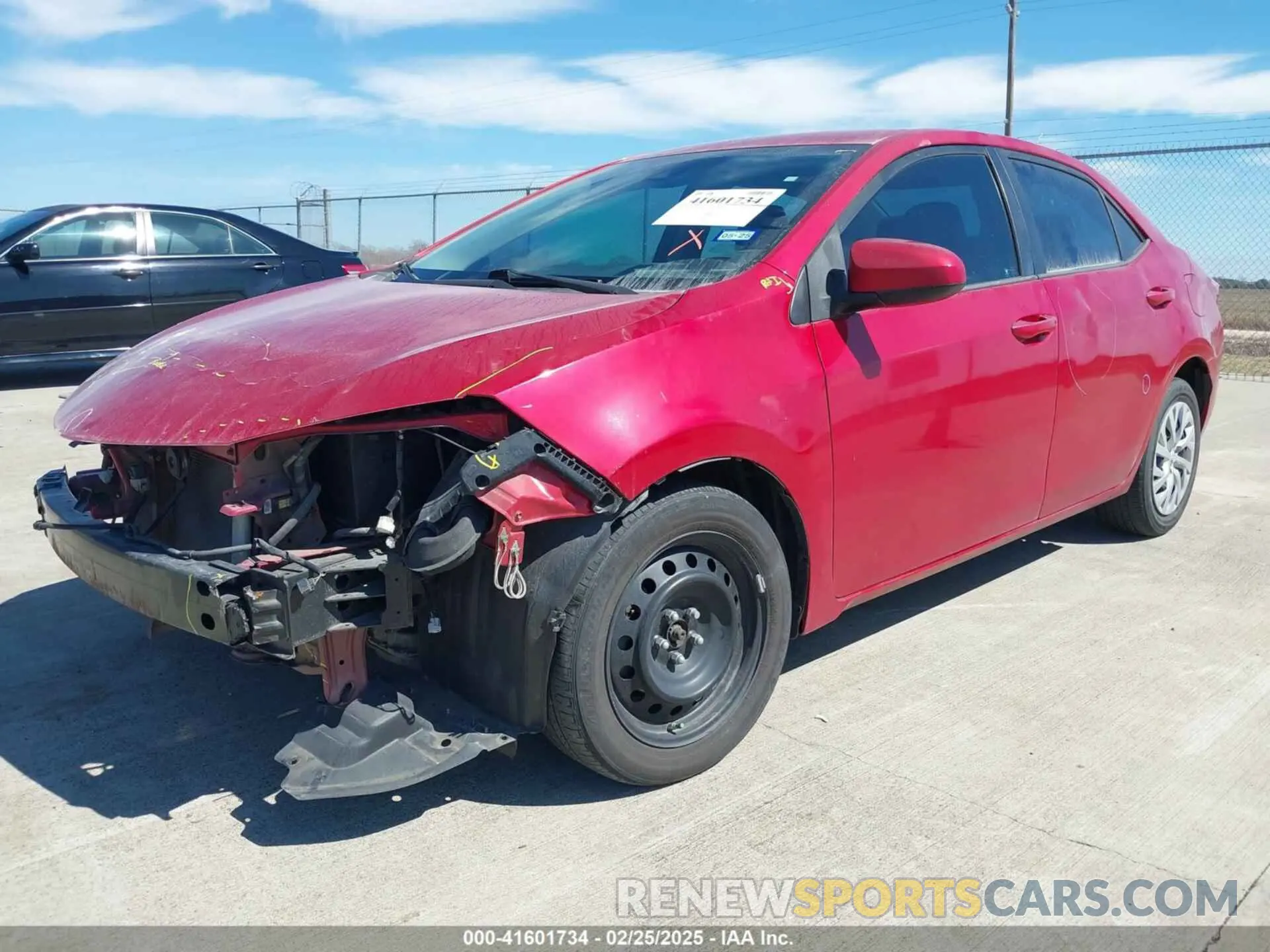 2 fotografías del automóvil dañado 5YFBURHE0KP858708 TOYOTA COROLLA 2019