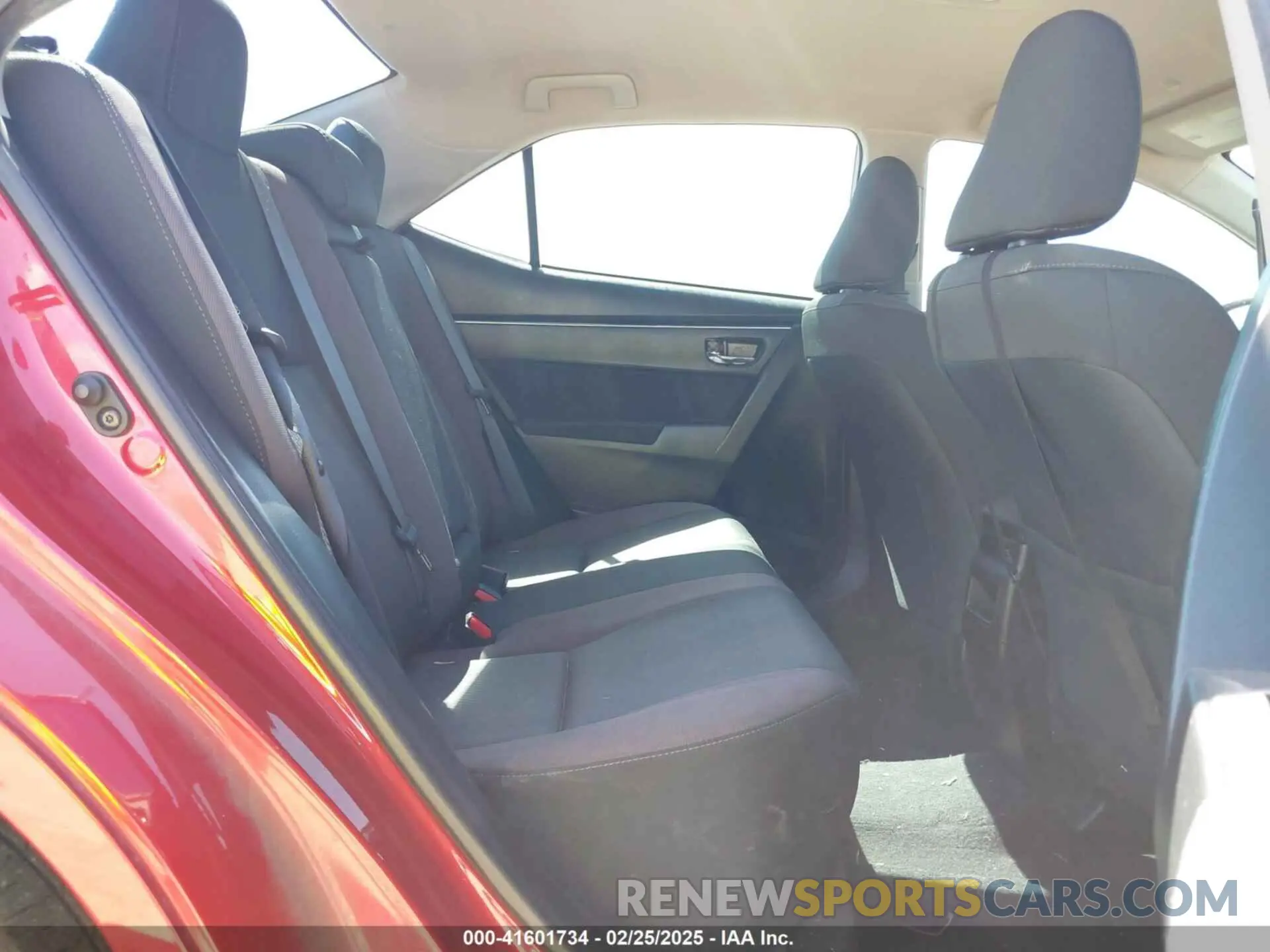 8 fotografías del automóvil dañado 5YFBURHE0KP858708 TOYOTA COROLLA 2019