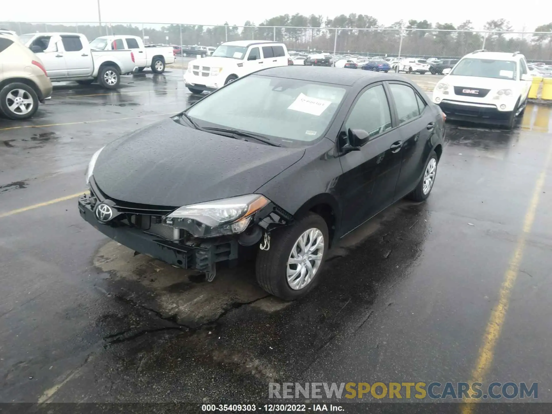 2 fotografías del automóvil dañado 5YFBURHE0KP859258 TOYOTA COROLLA 2019