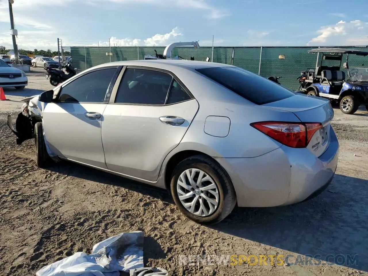 2 fotografías del automóvil dañado 5YFBURHE0KP859793 TOYOTA COROLLA 2019