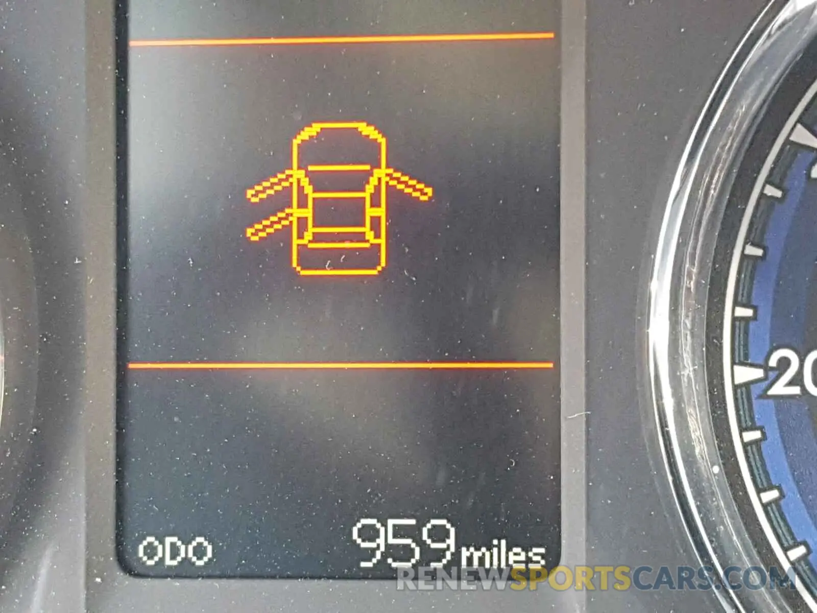8 fotografías del automóvil dañado 5YFBURHE0KP860135 TOYOTA COROLLA 2019