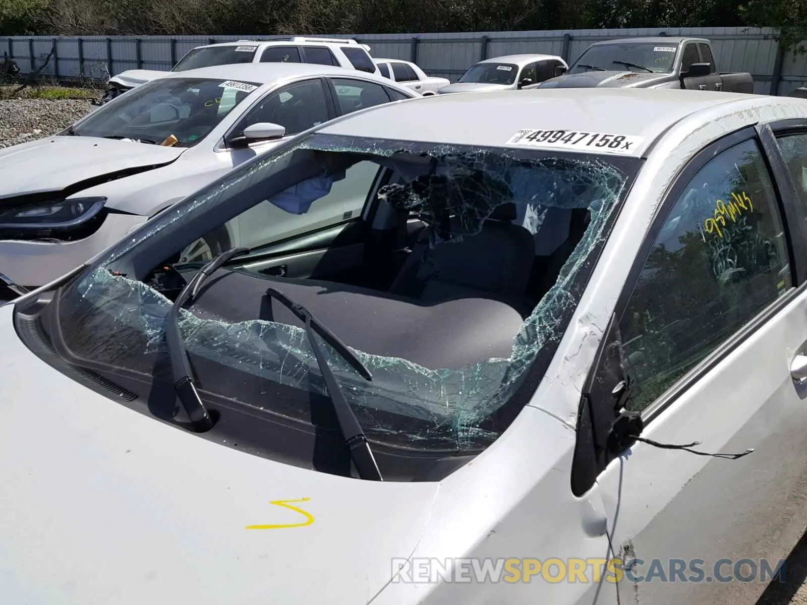 9 fotografías del automóvil dañado 5YFBURHE0KP860135 TOYOTA COROLLA 2019